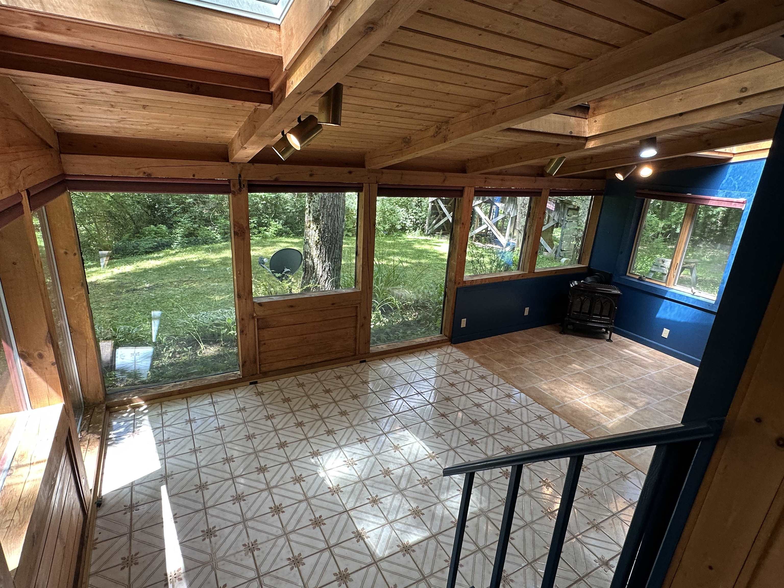 main property photo 34
