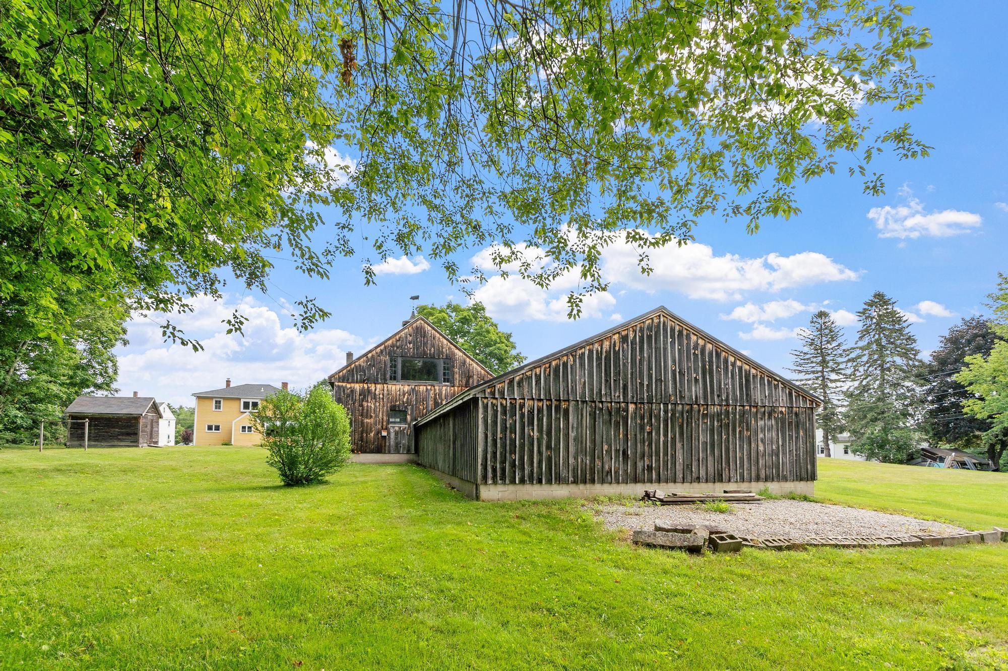 main property photo 45