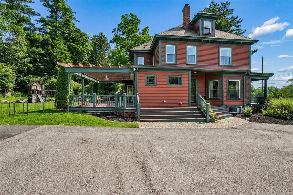 main property photo 30