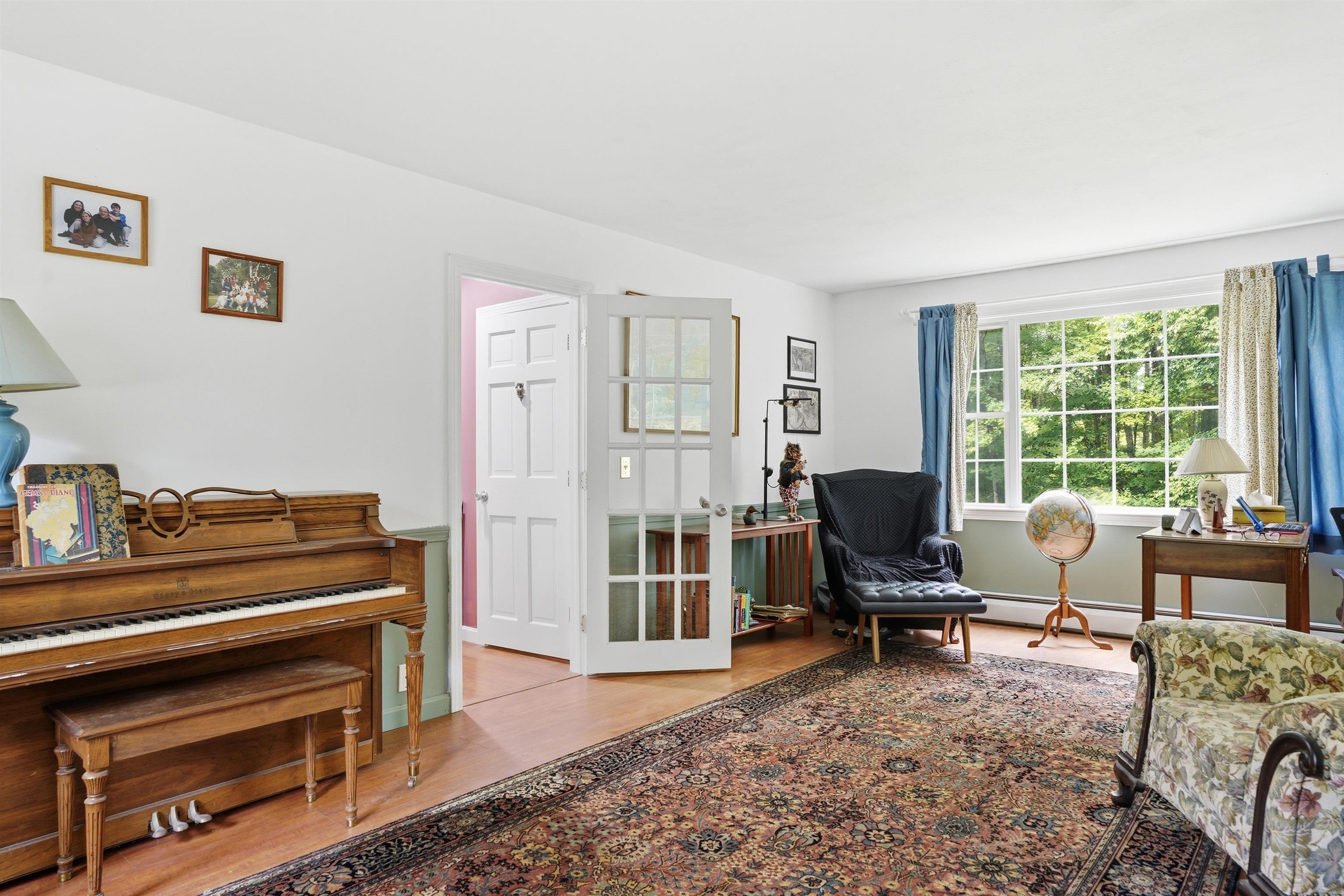main property photo 4