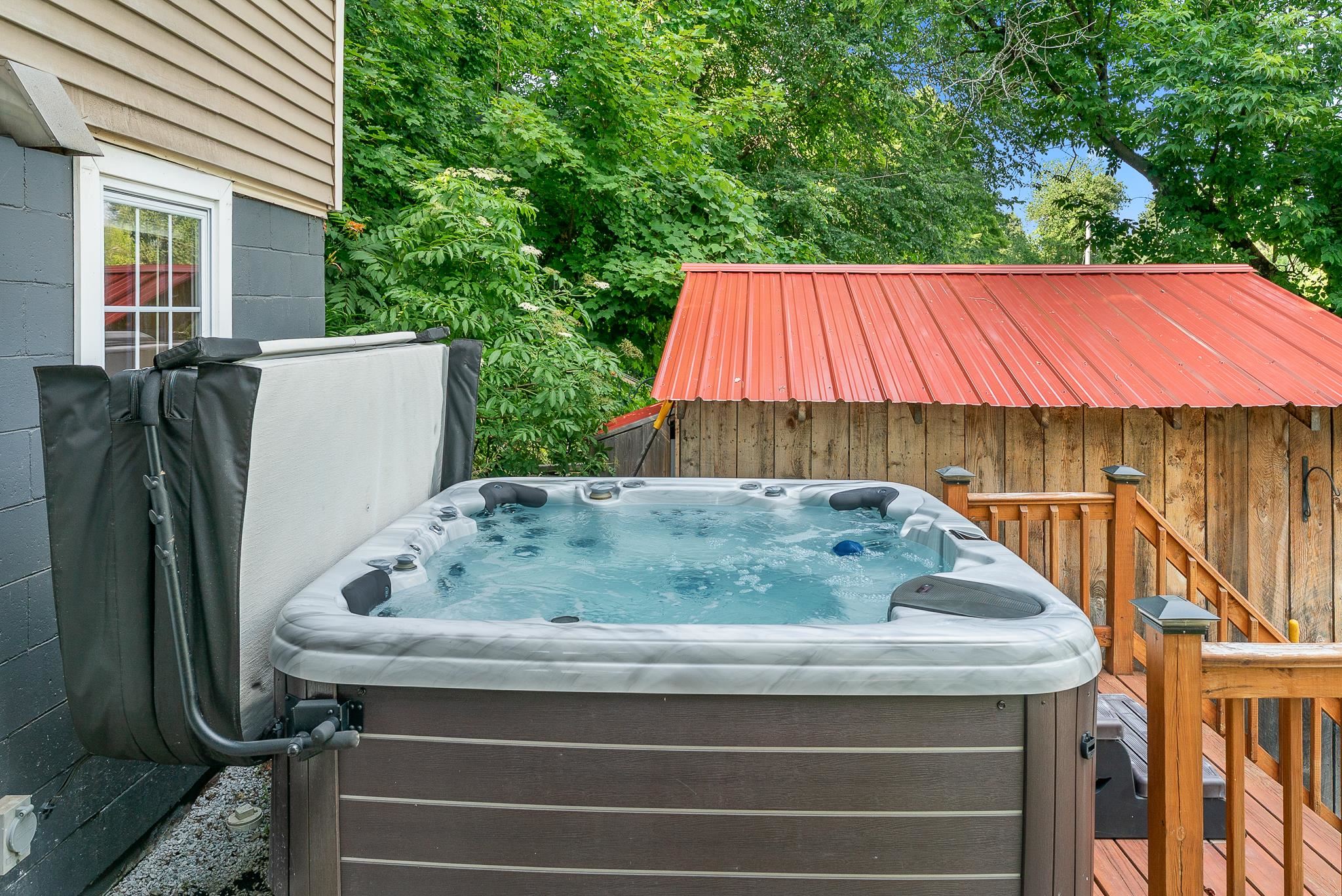 main property photo 29