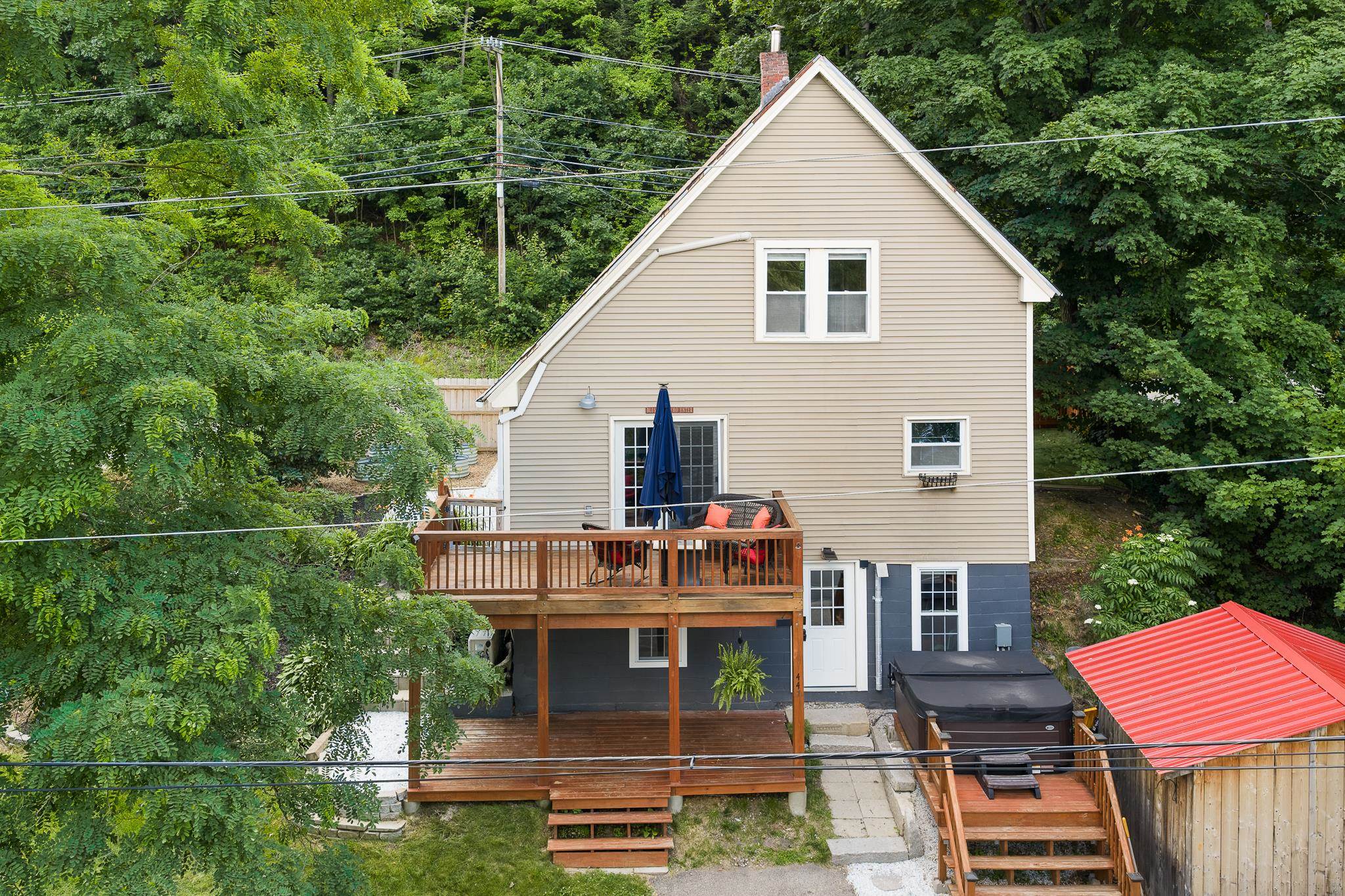 main property photo 32