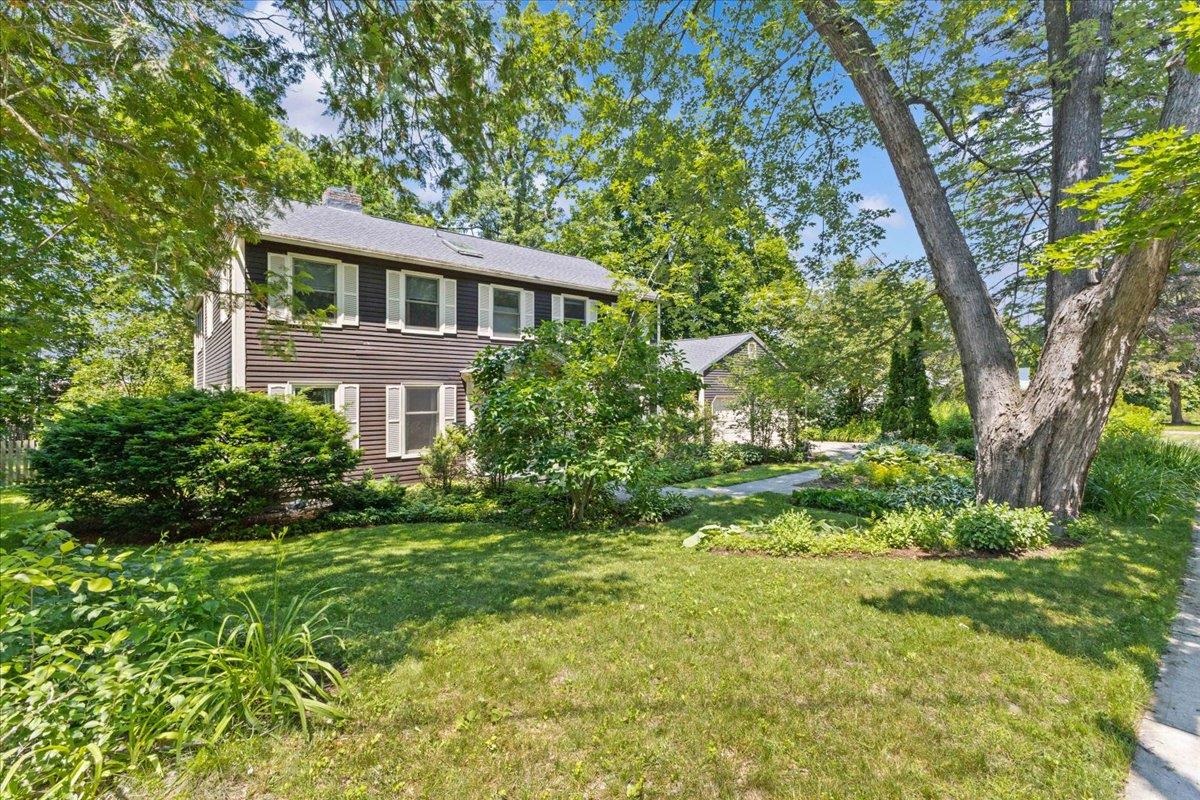 main property photo 45