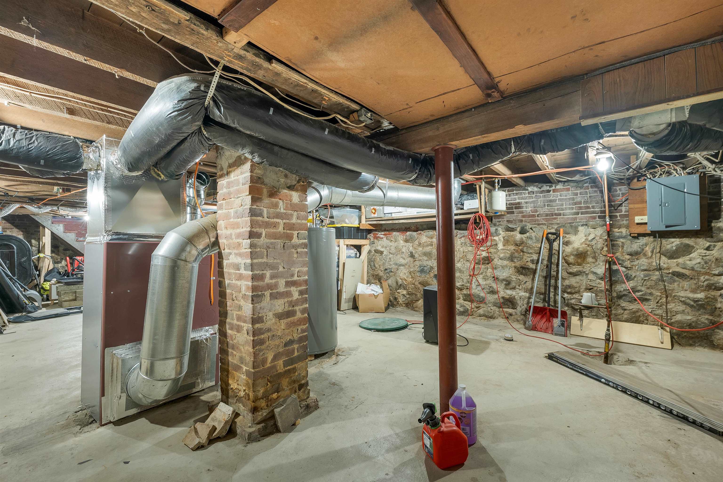 main property photo 29