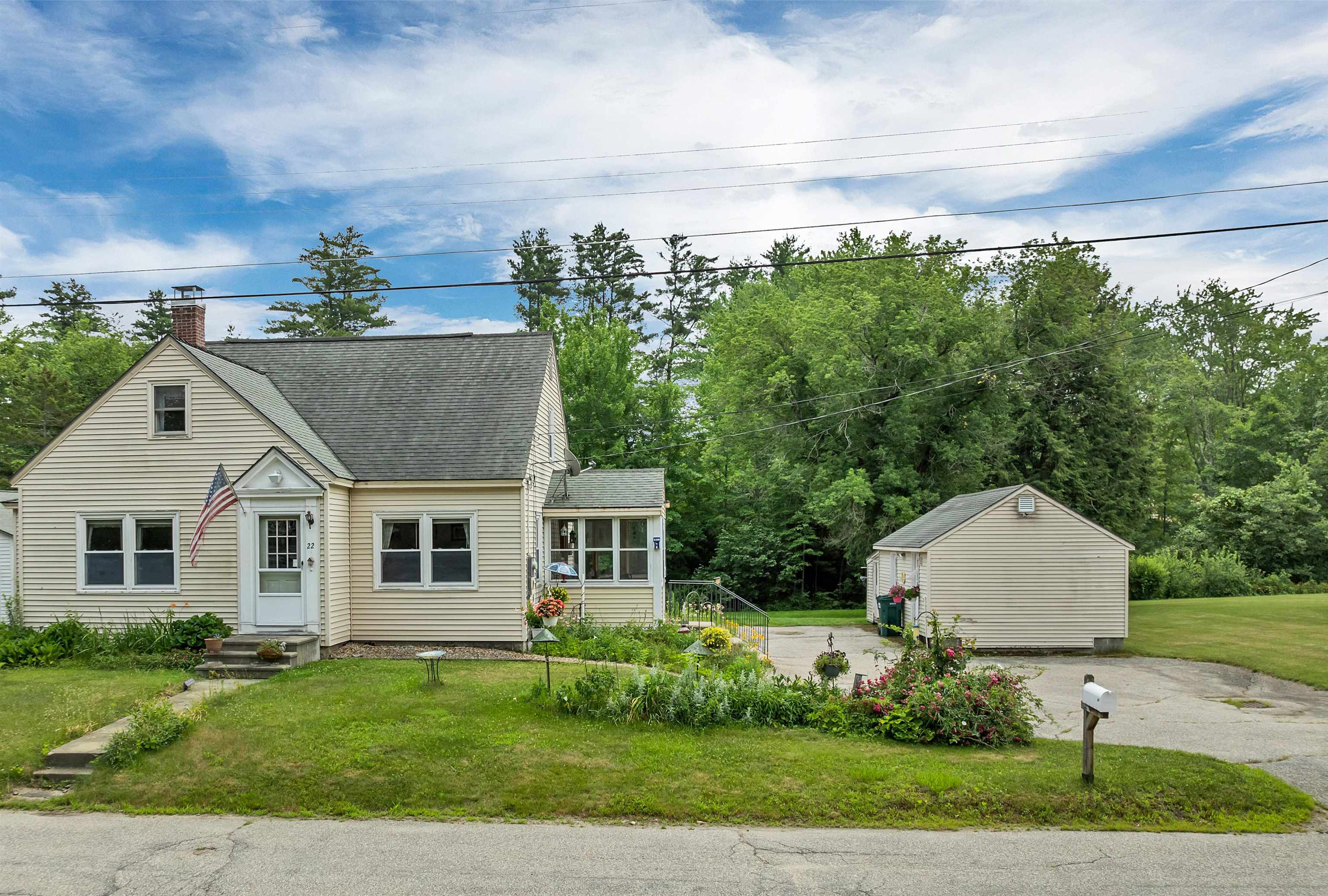 main property photo 7