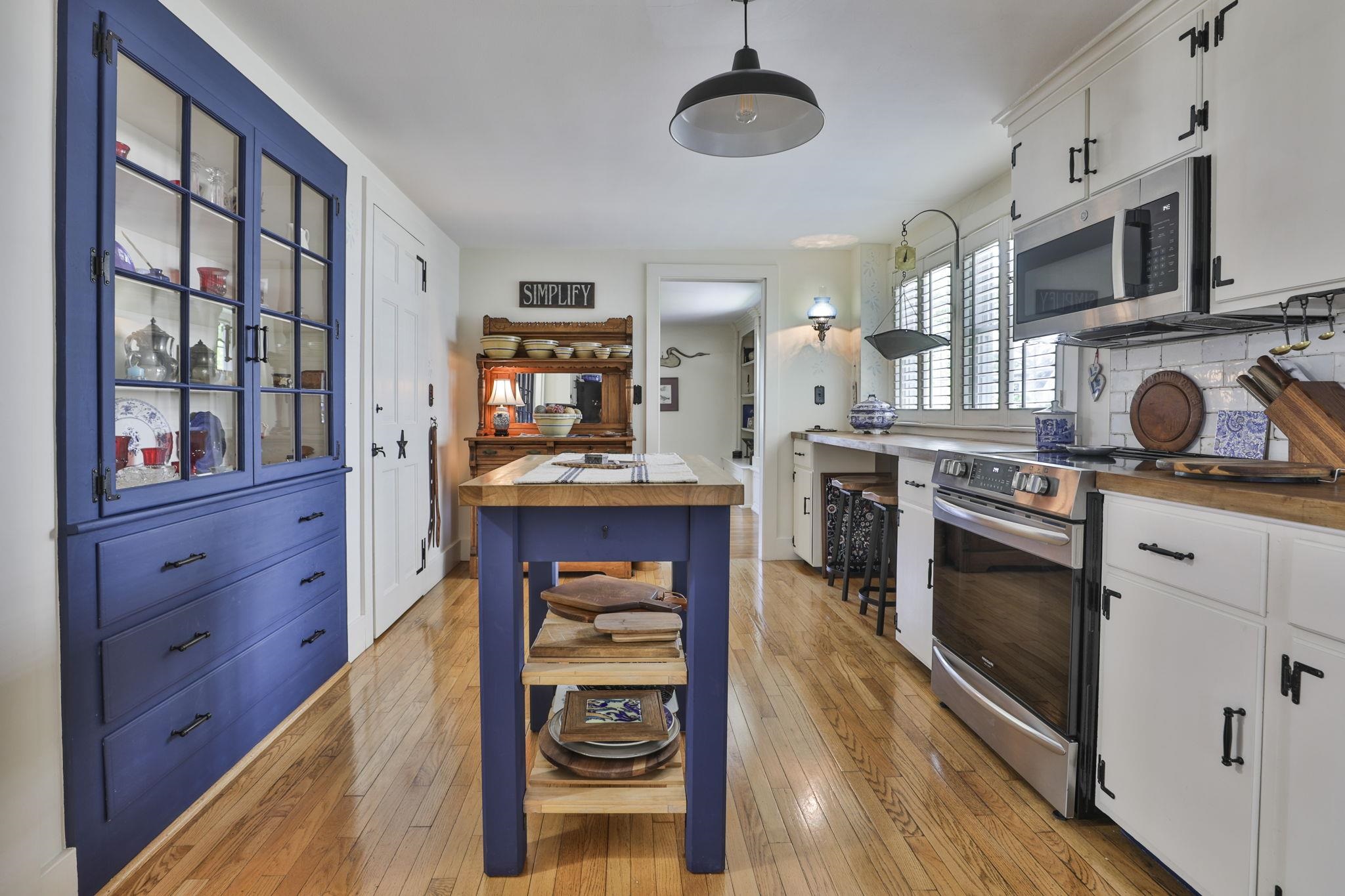 main property photo 26