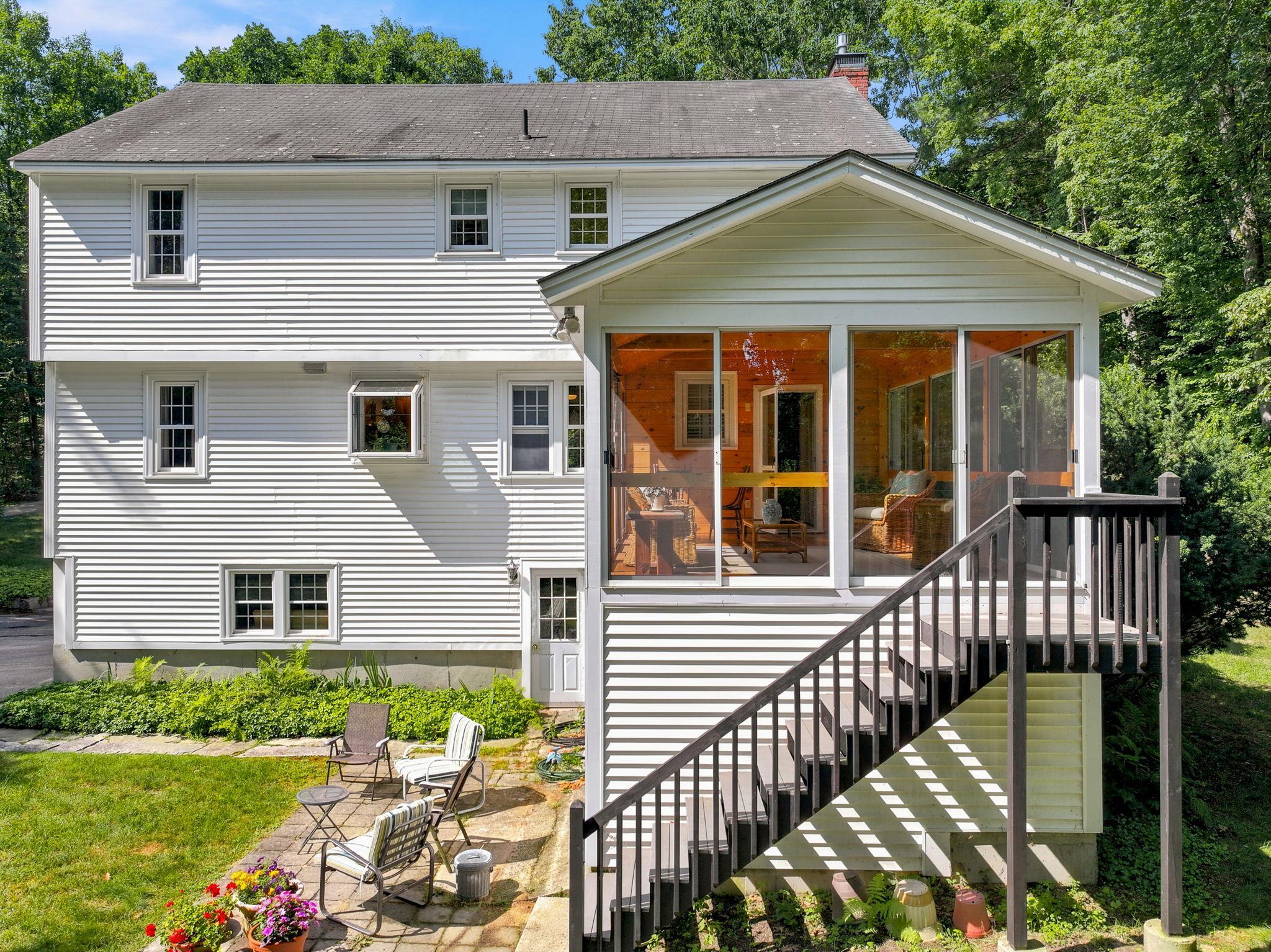 main property photo 24