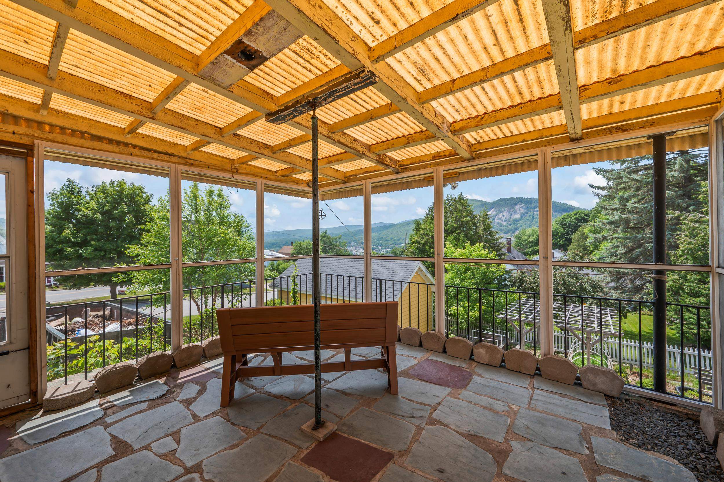main property photo 25