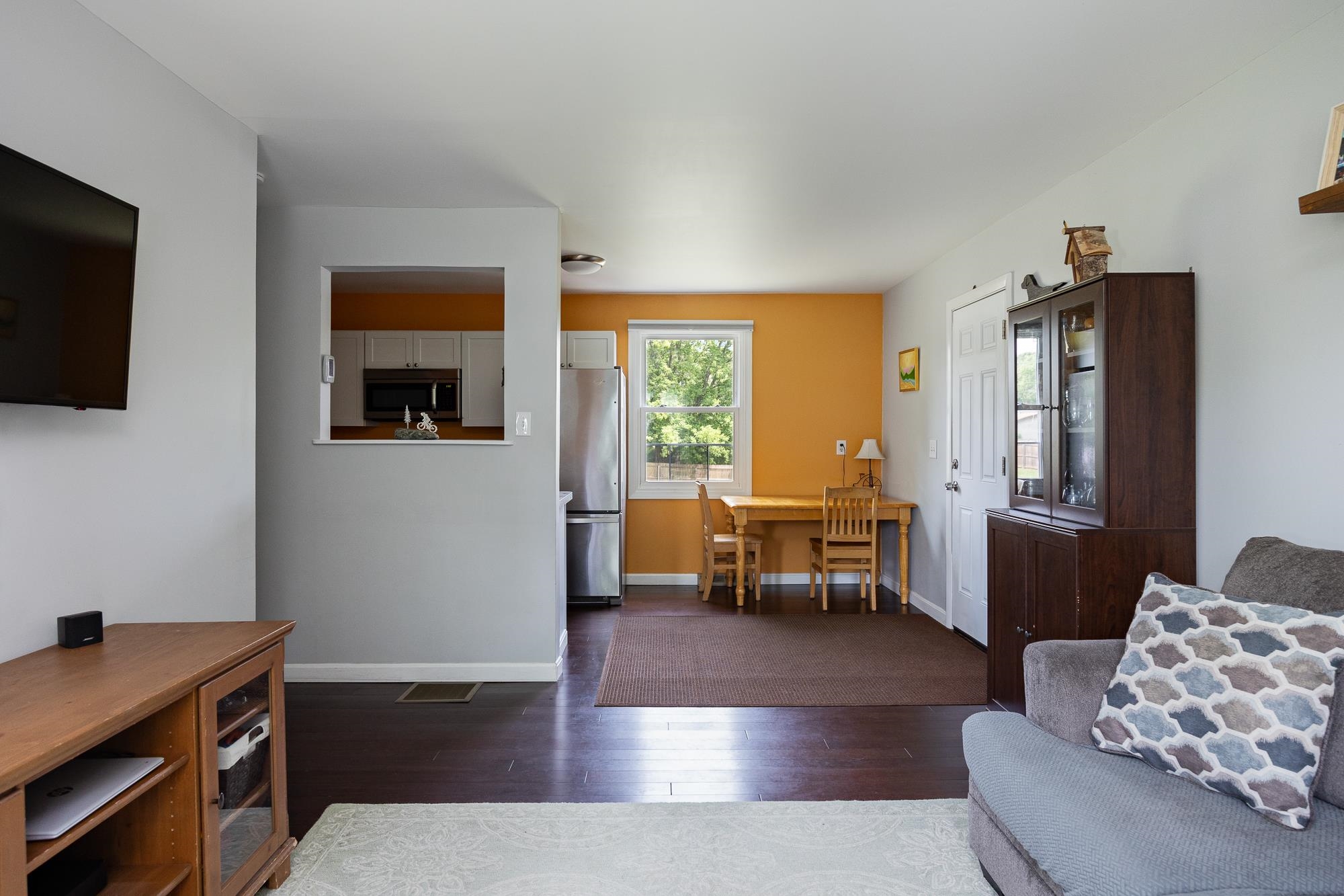 main property photo 7