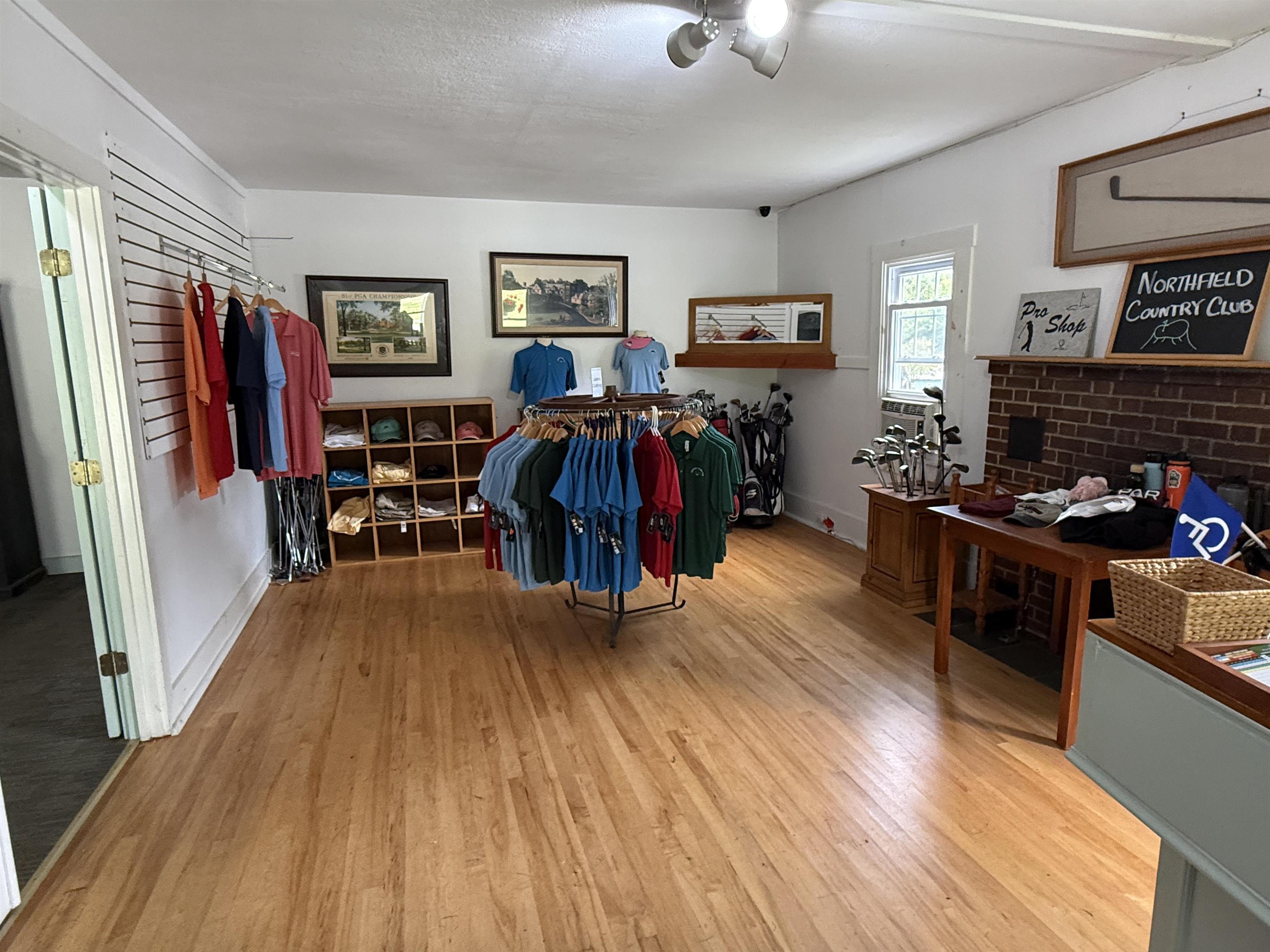 main property photo 25