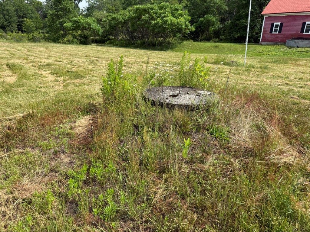 main property photo 40