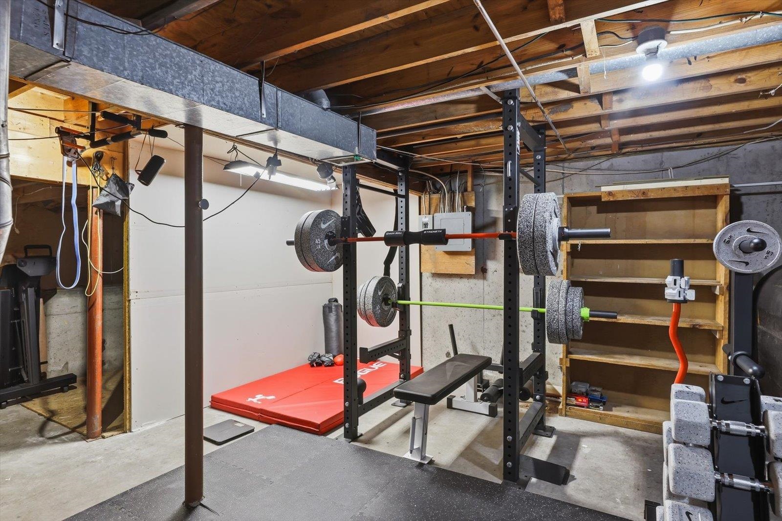 main property photo 33