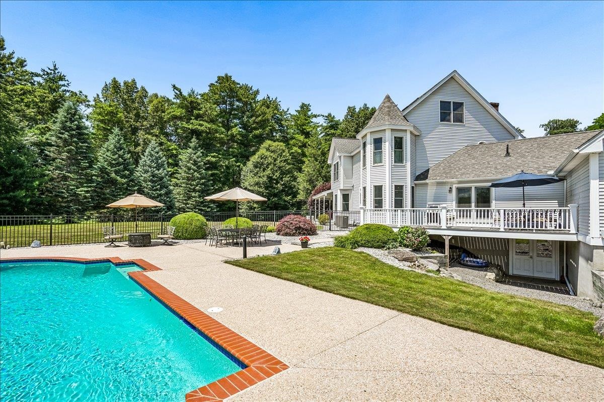 main property photo 48