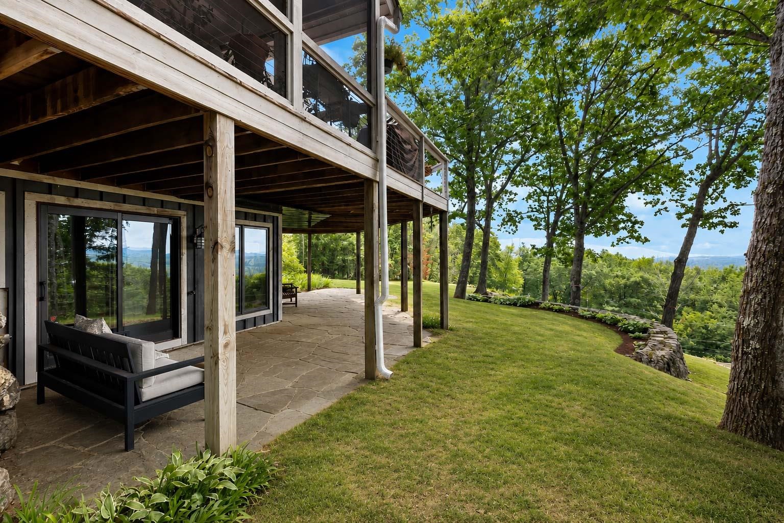 main property photo 28