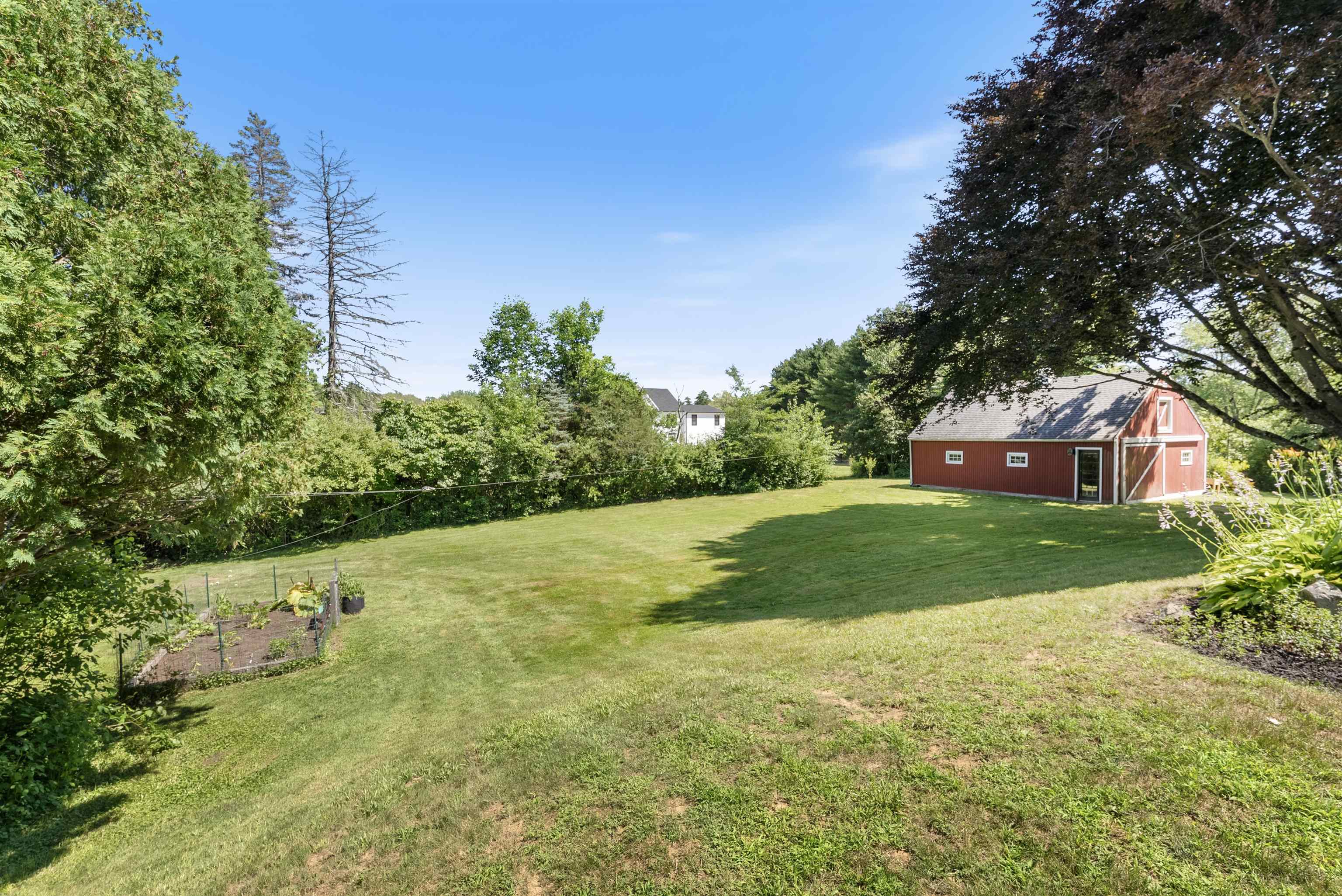 main property photo 36