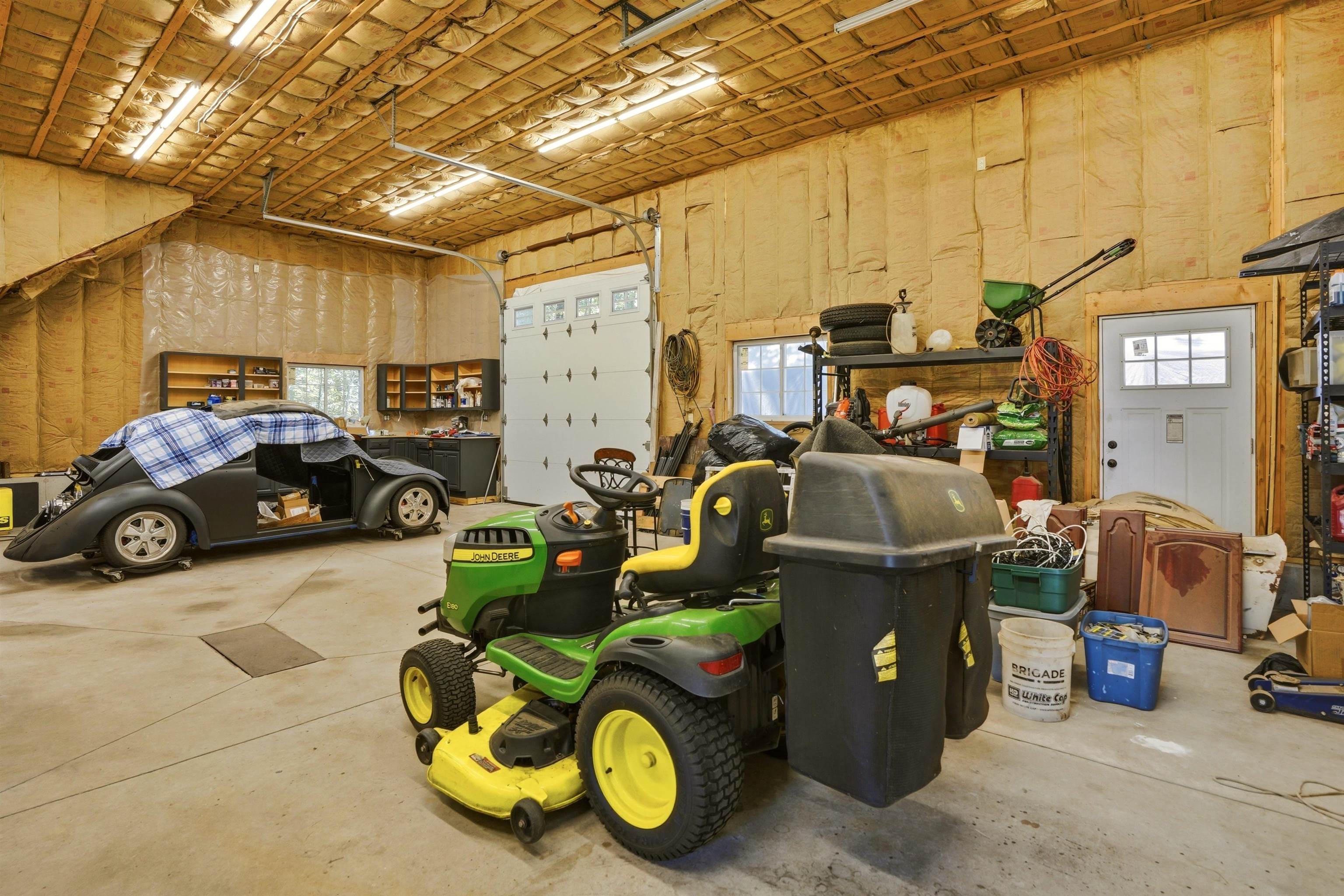 main property photo 51