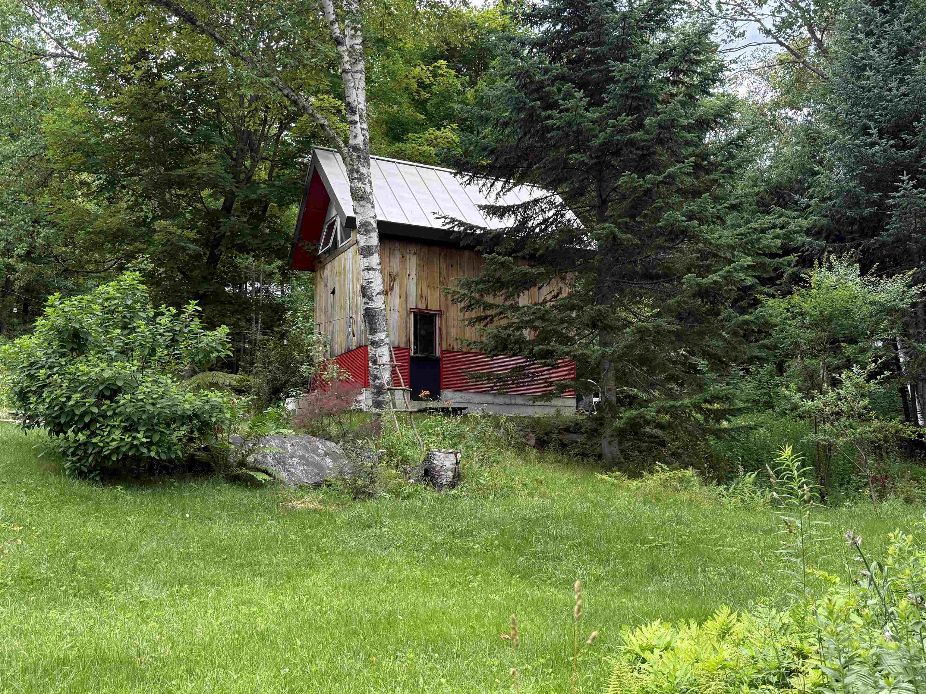 main property photo 41