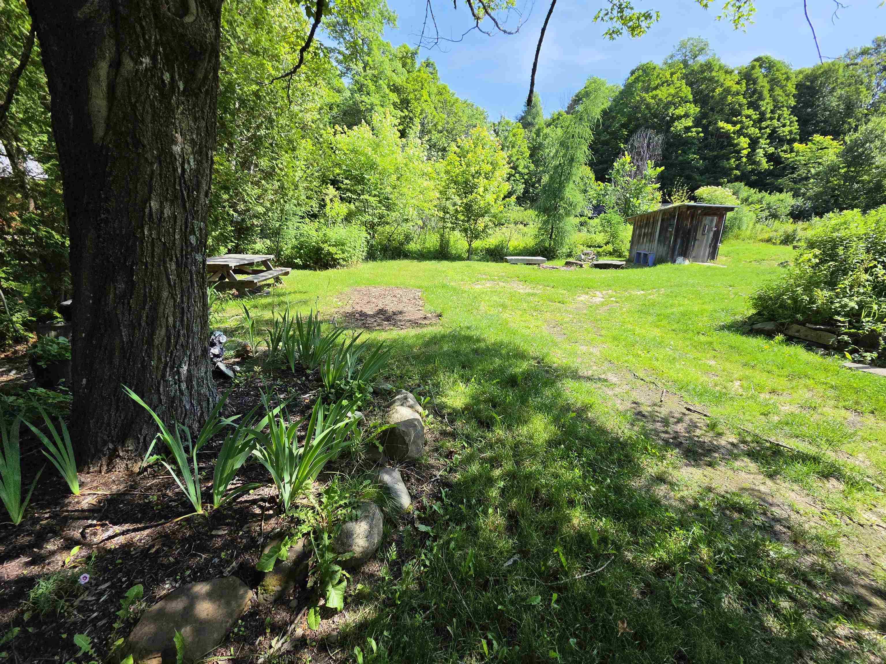 main property photo 40
