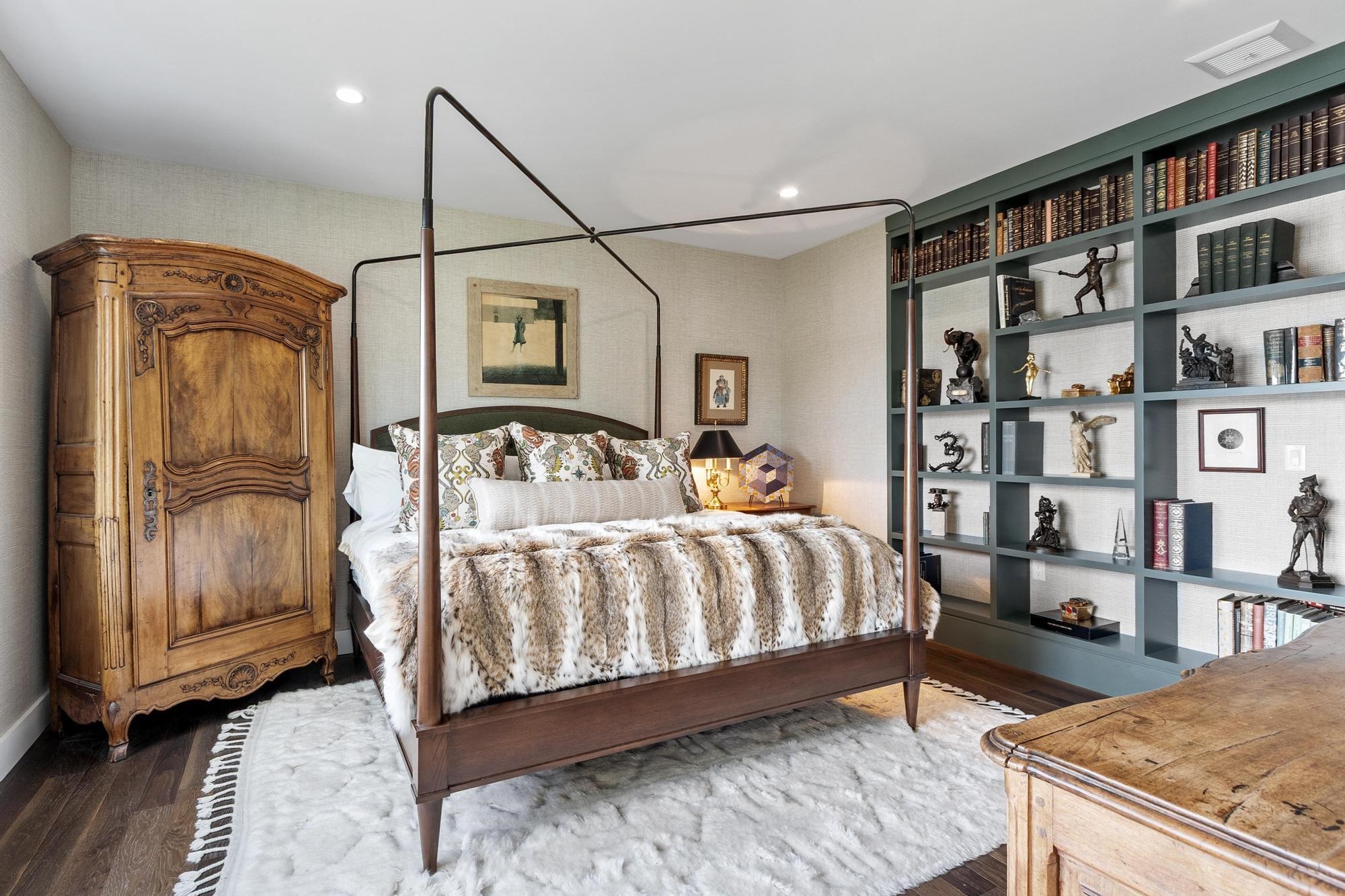 main property photo 35