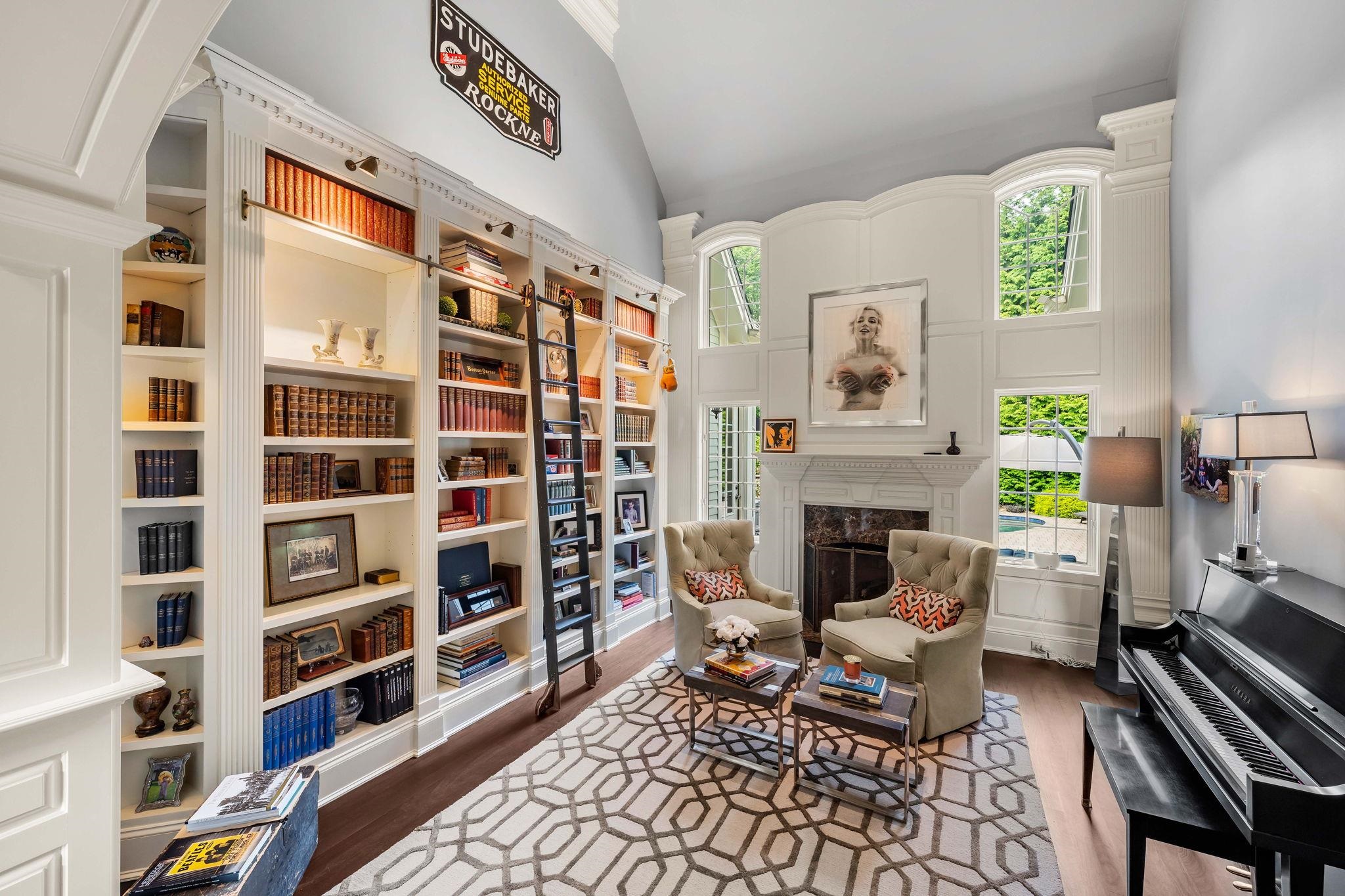 main property photo 10
