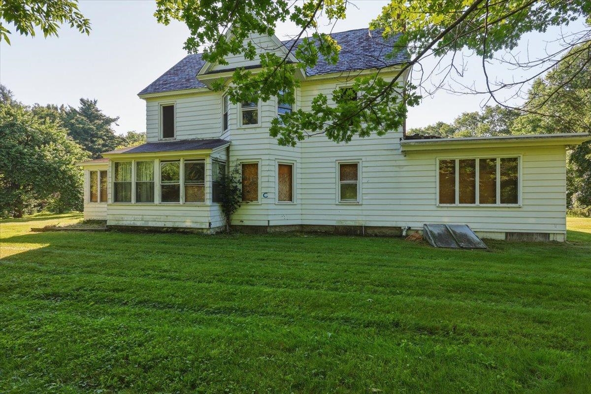 main property photo 18