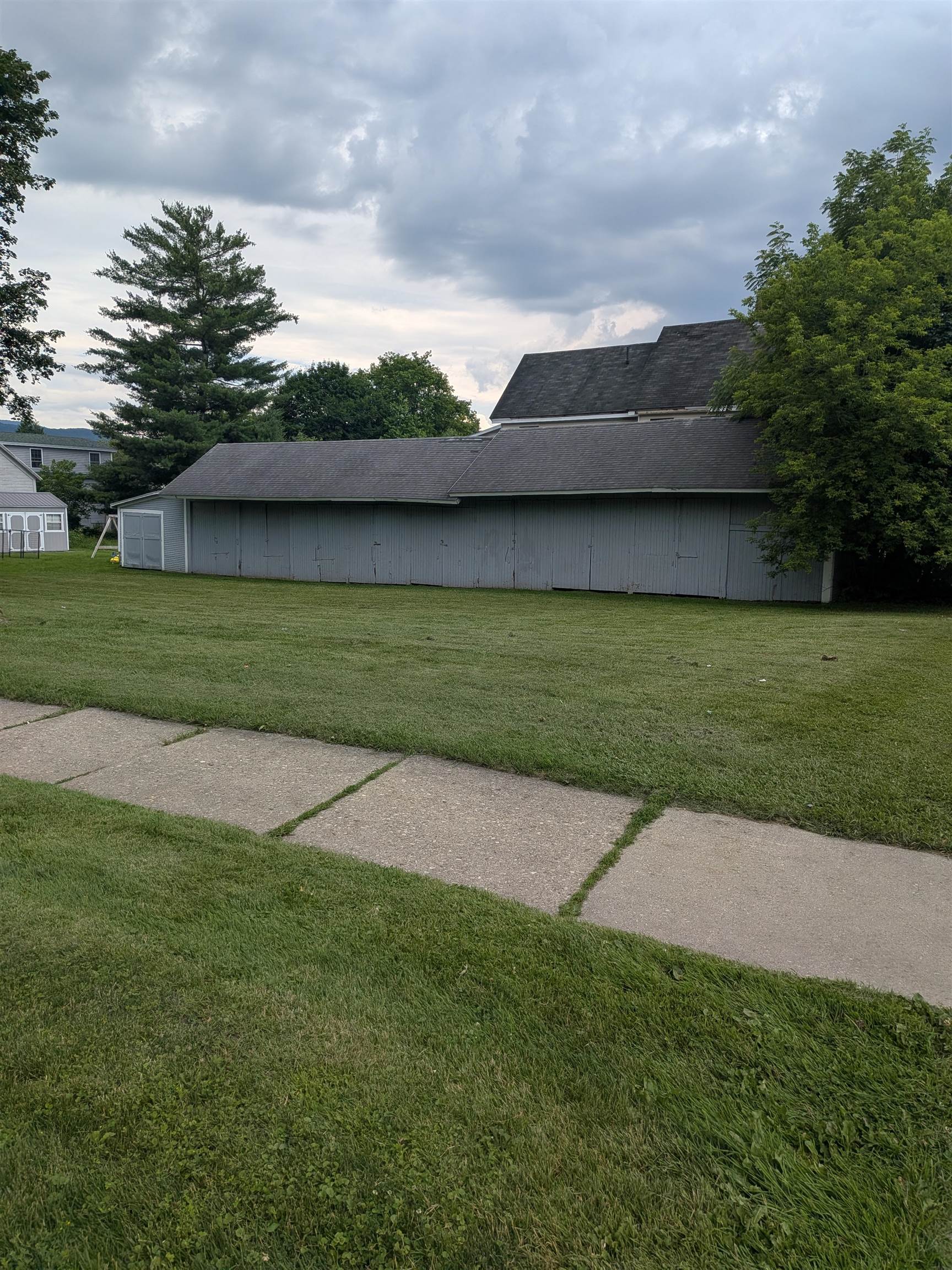 main property photo 6