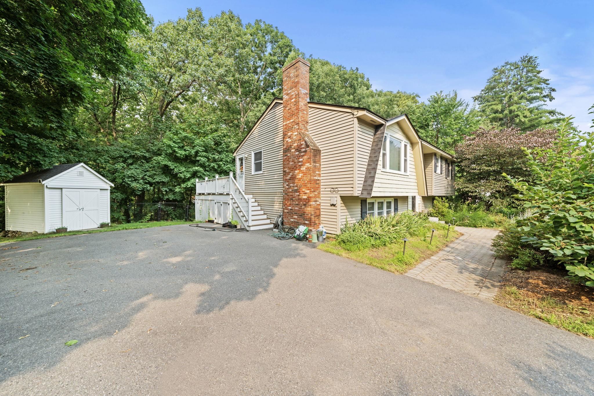 main property photo 24