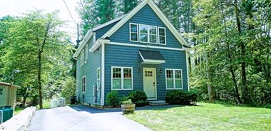 image of property with 3 Bed | 2 Bath | 1,526 Sqft