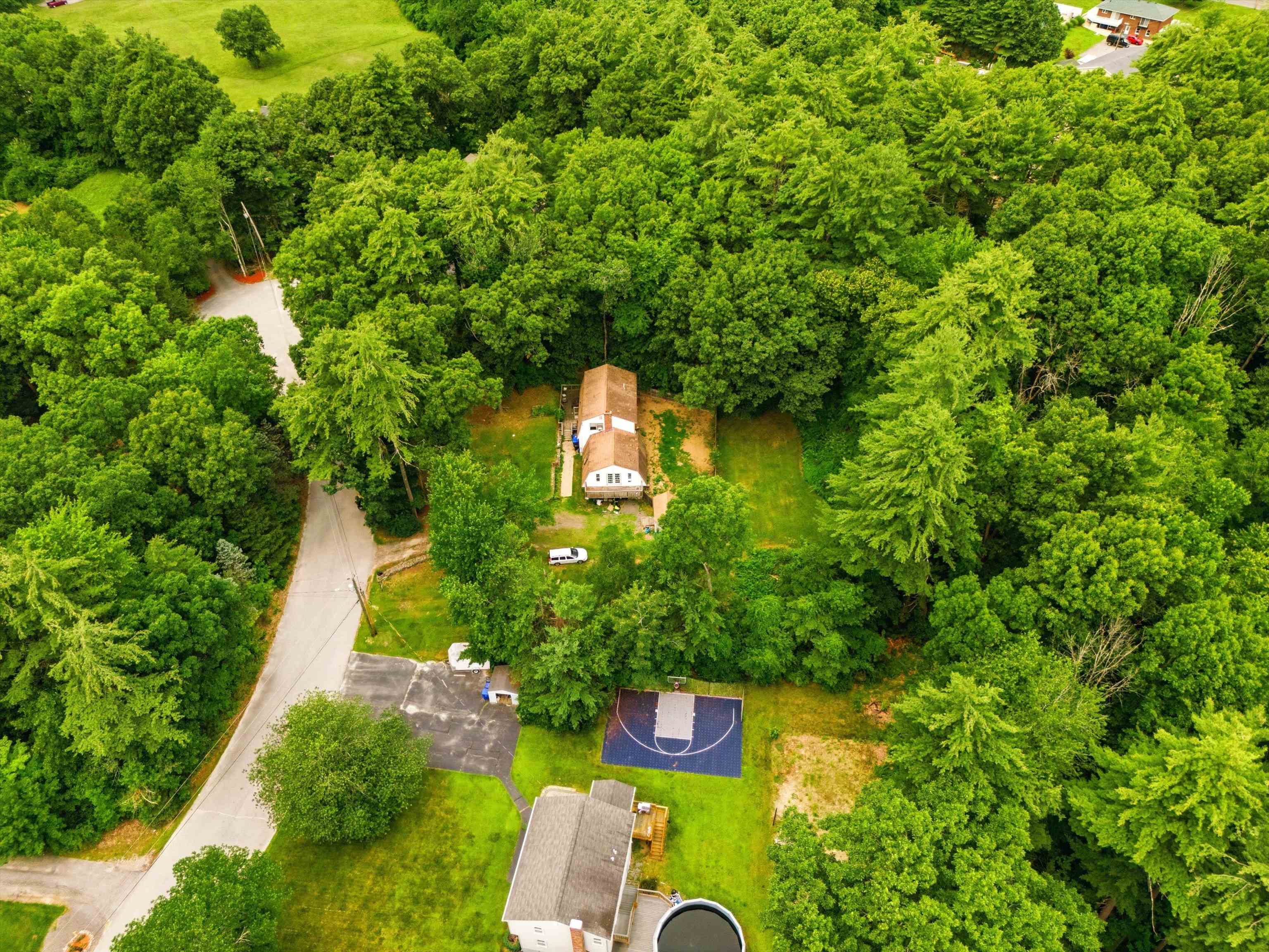 main property photo 50