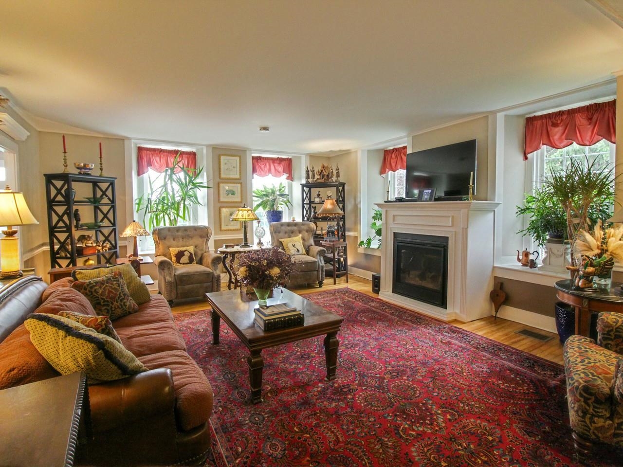 main property photo 37