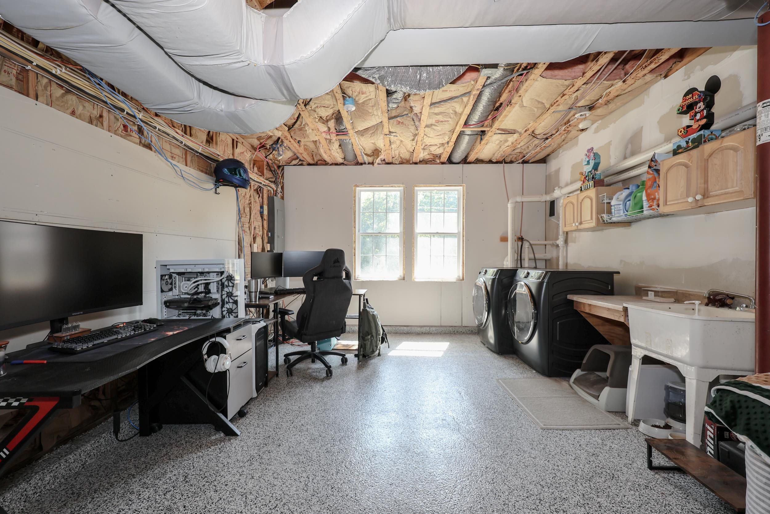 main property photo 33