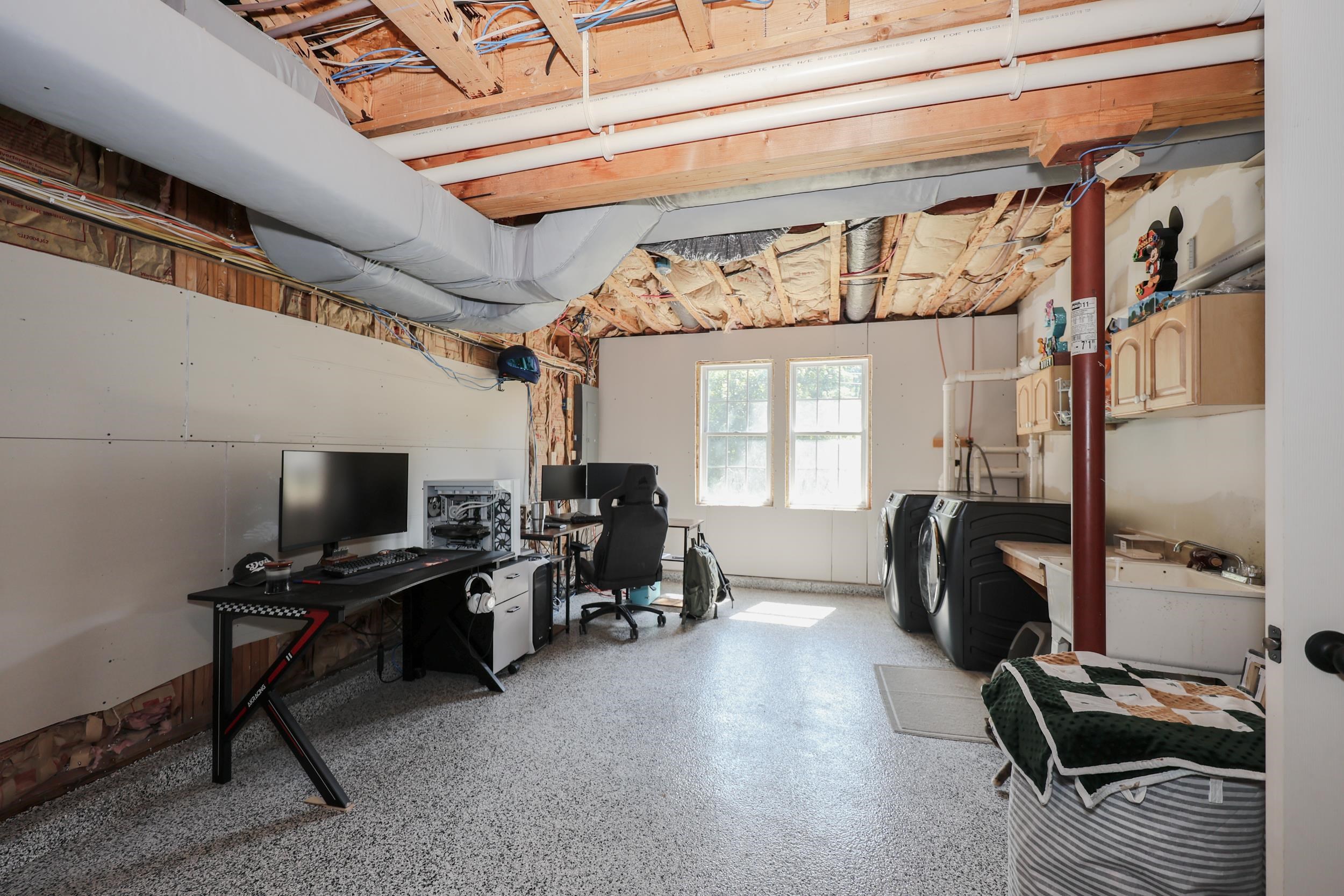 main property photo 34