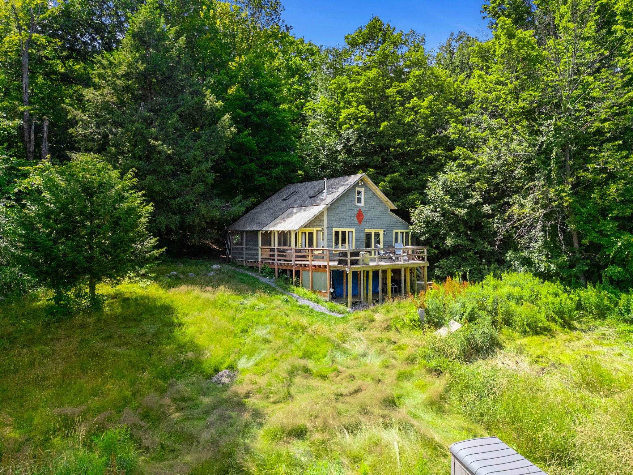 main property photo 30