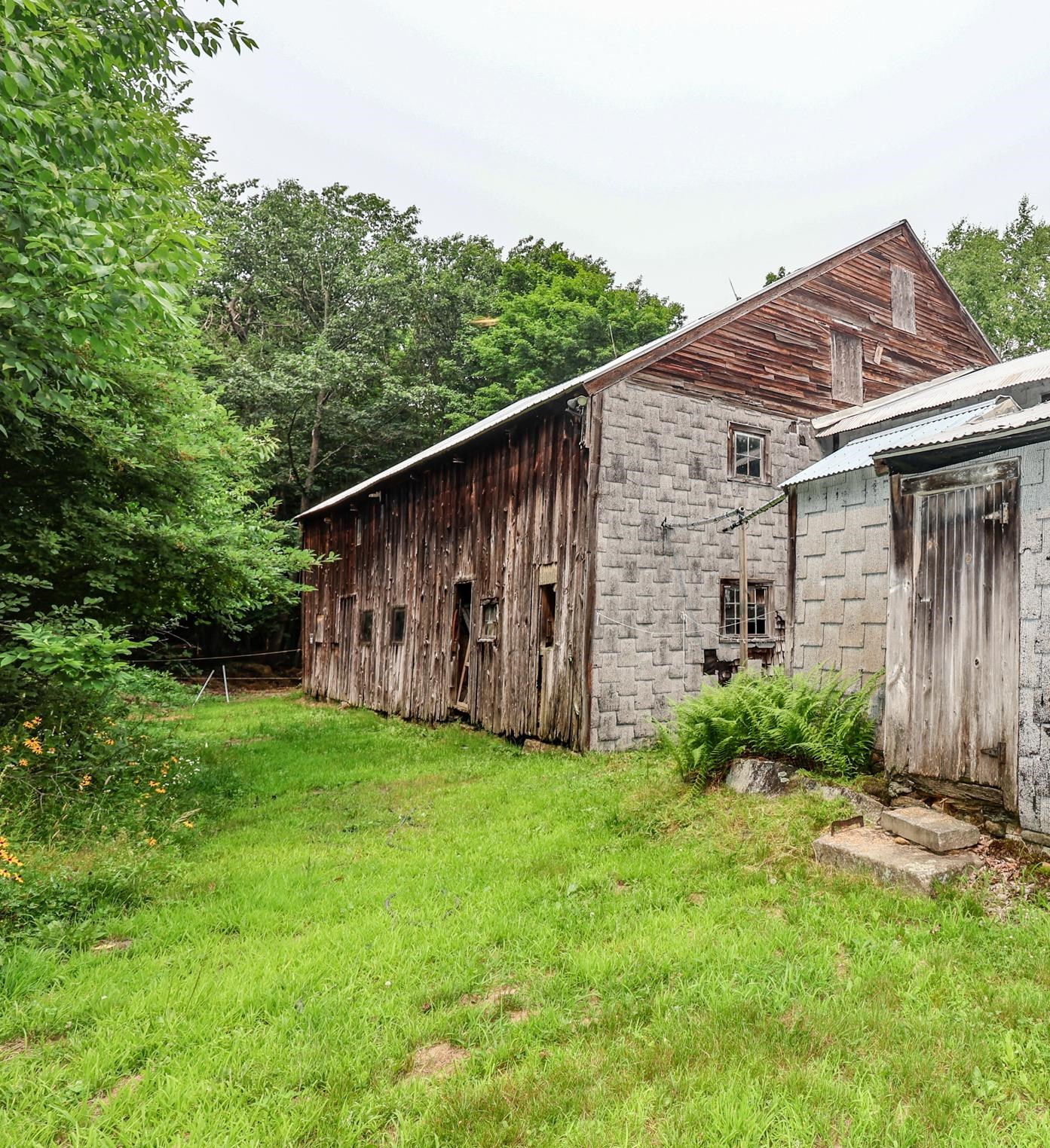 main property photo 7