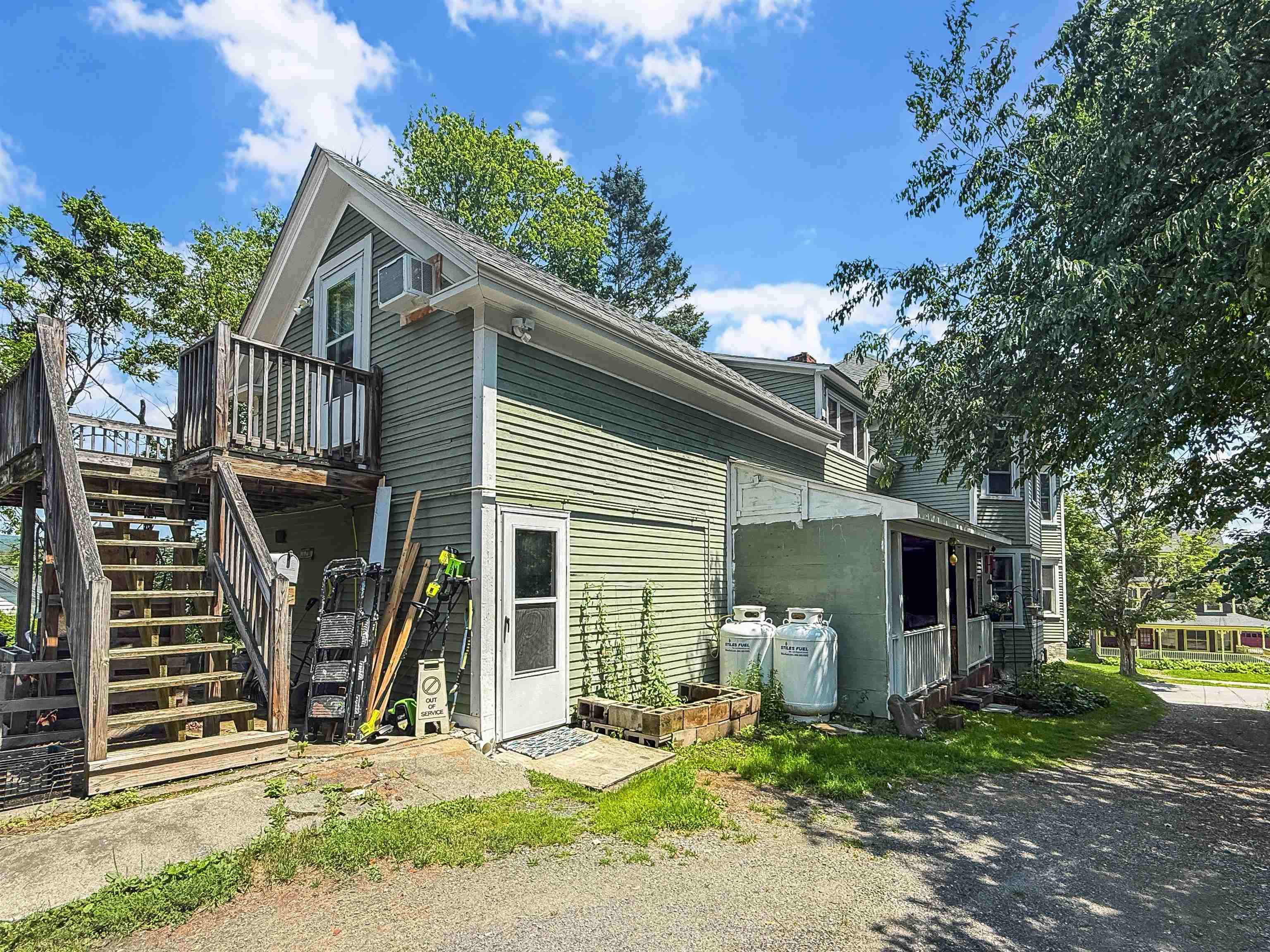 main property photo 36