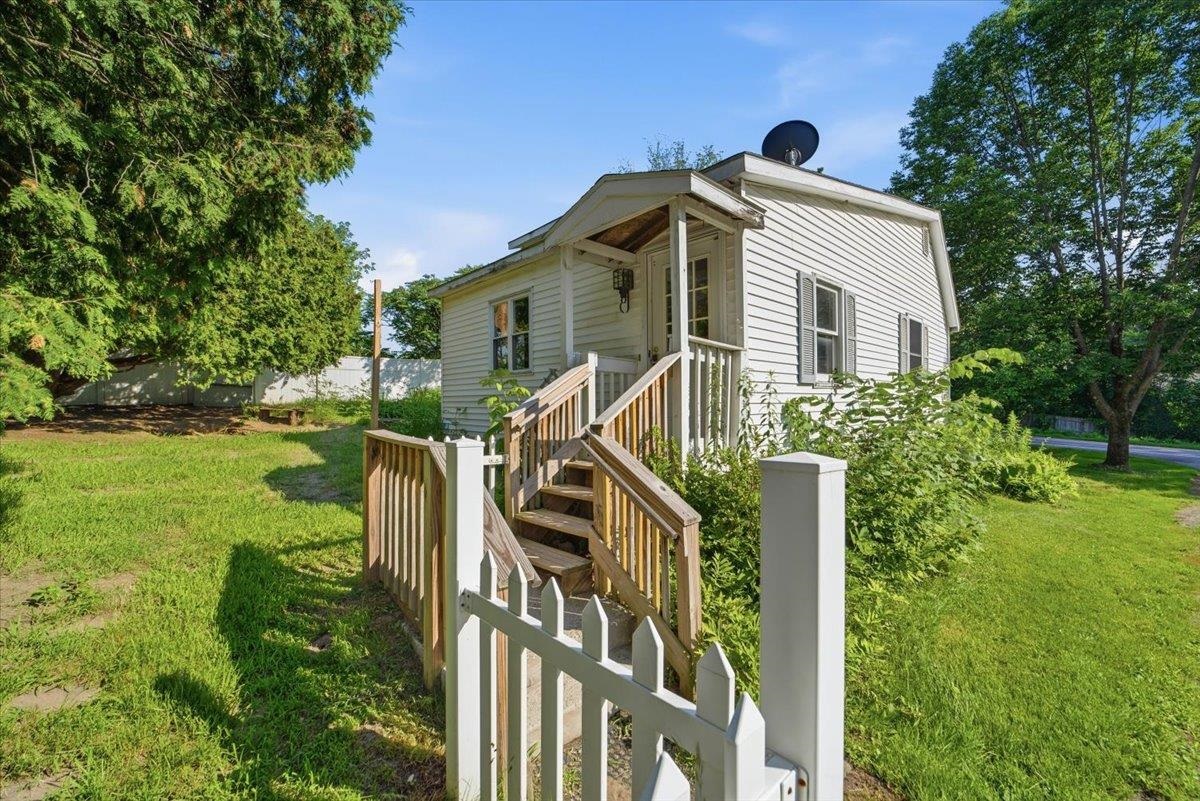 main property photo 22