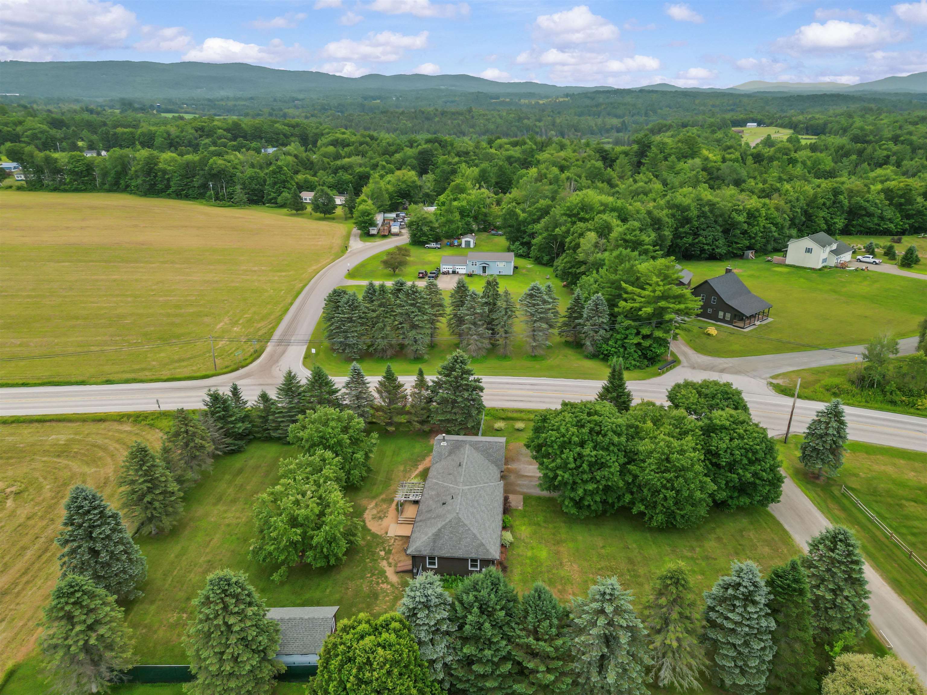 main property photo 45