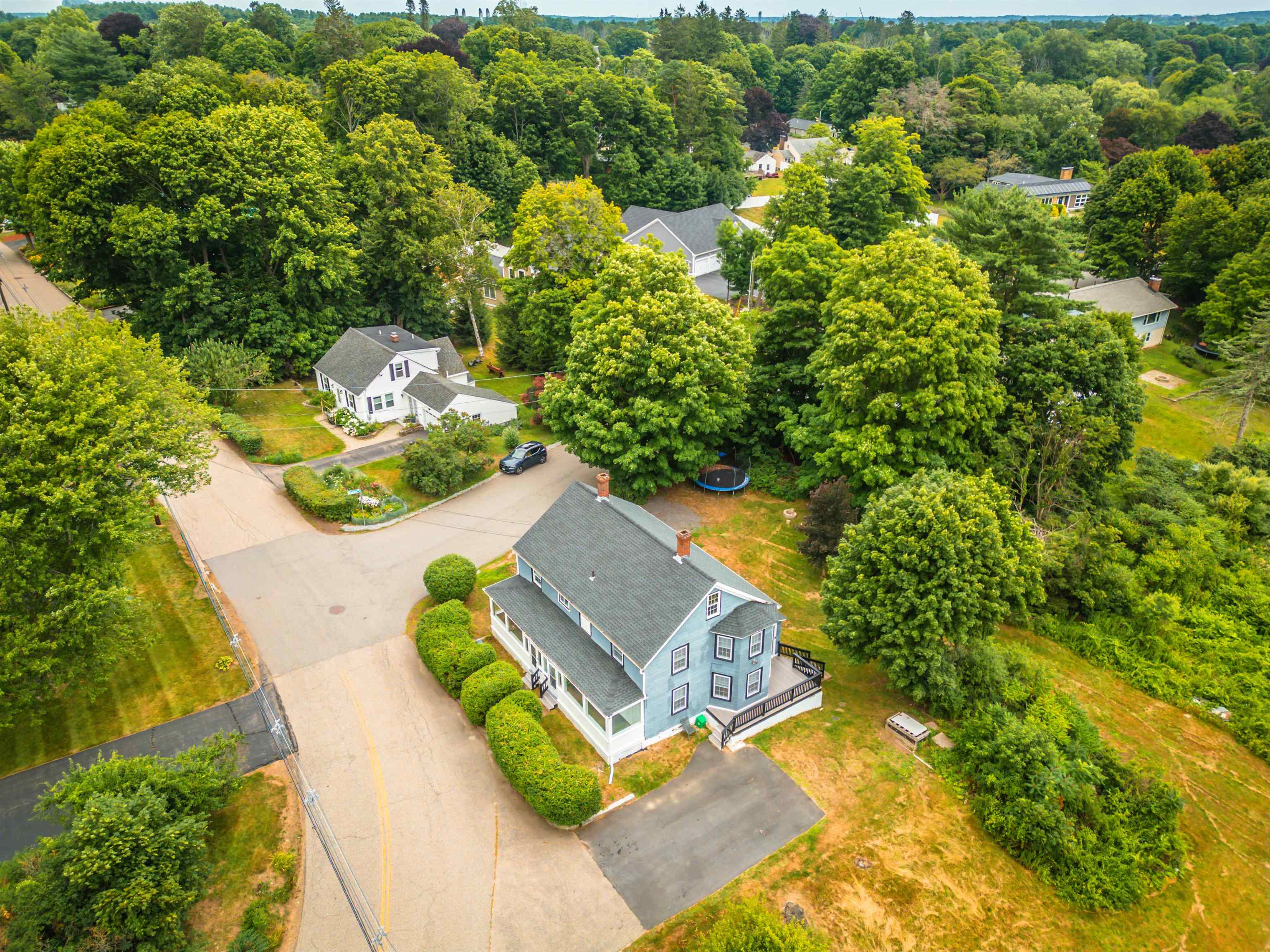 main property photo 45