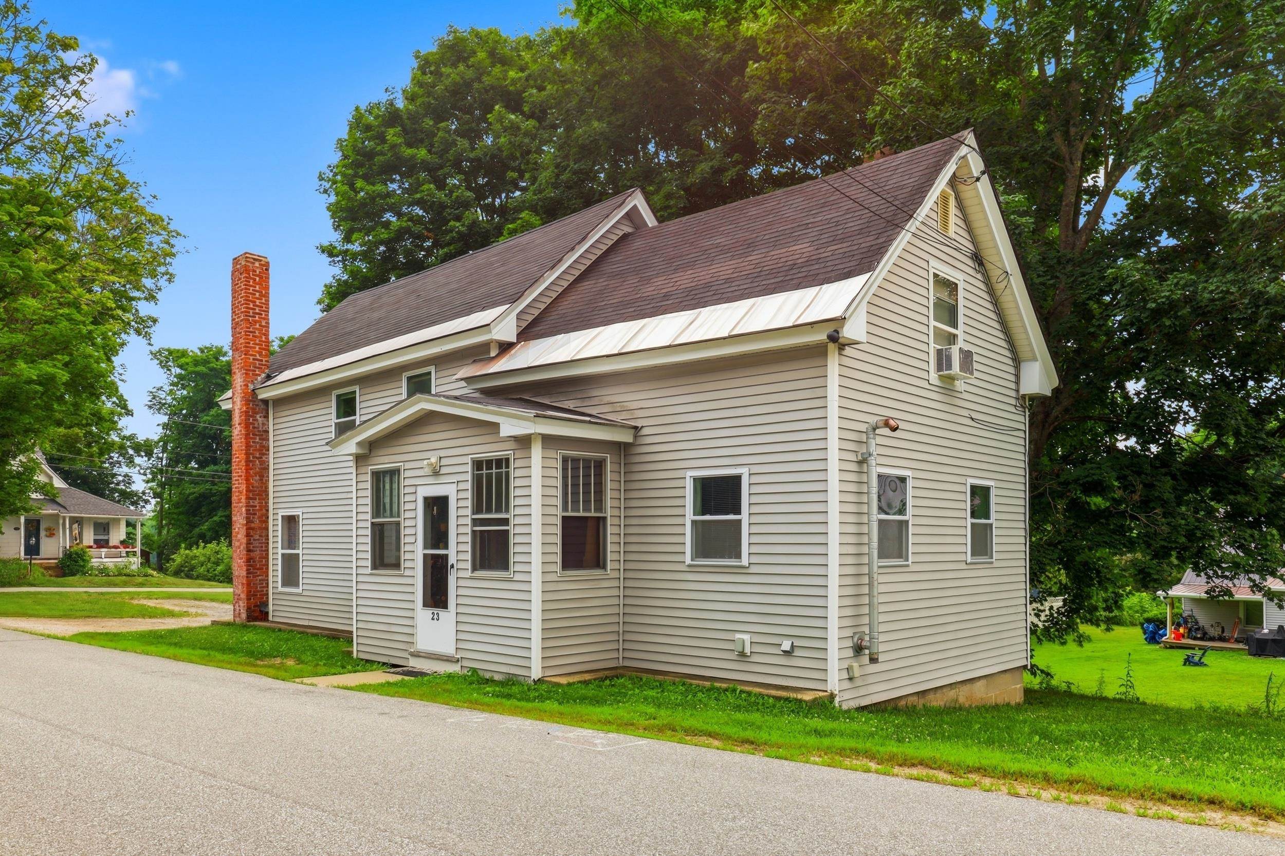 main property photo 18