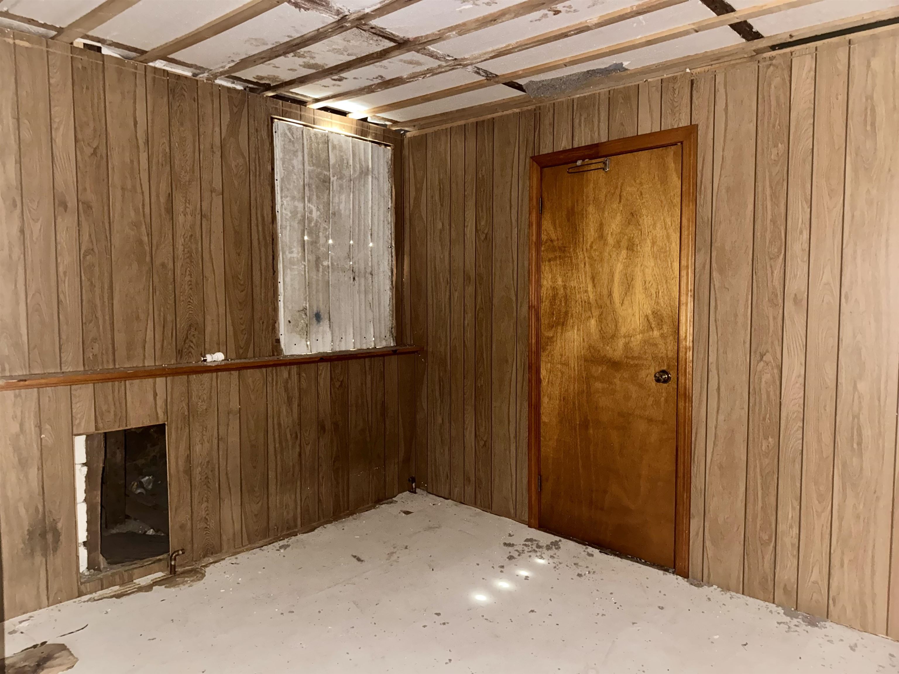 main property photo 8