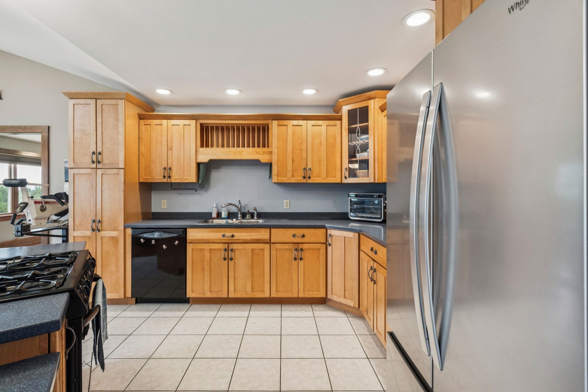 main property photo 17