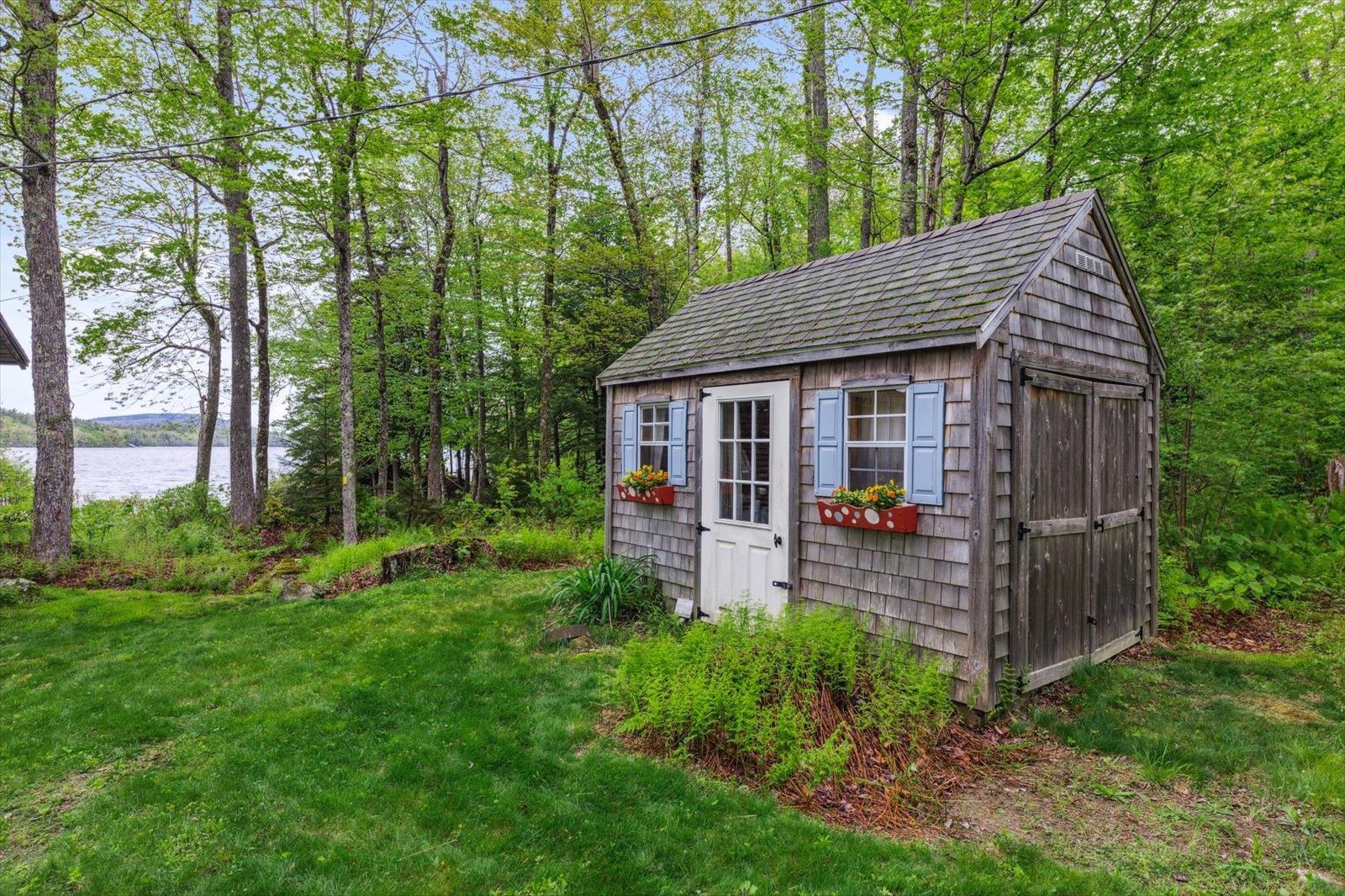 main property photo 25
