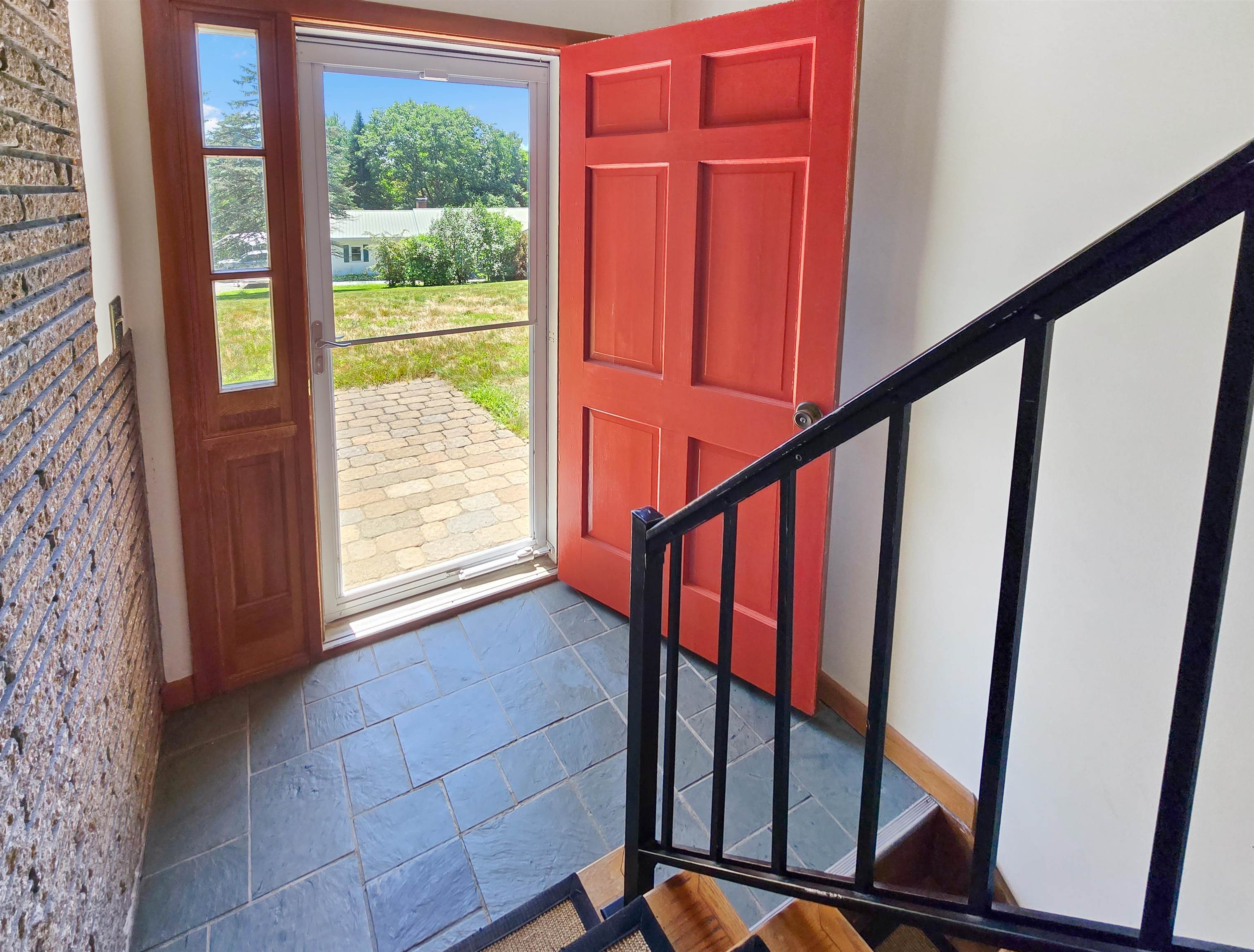 main property photo 7