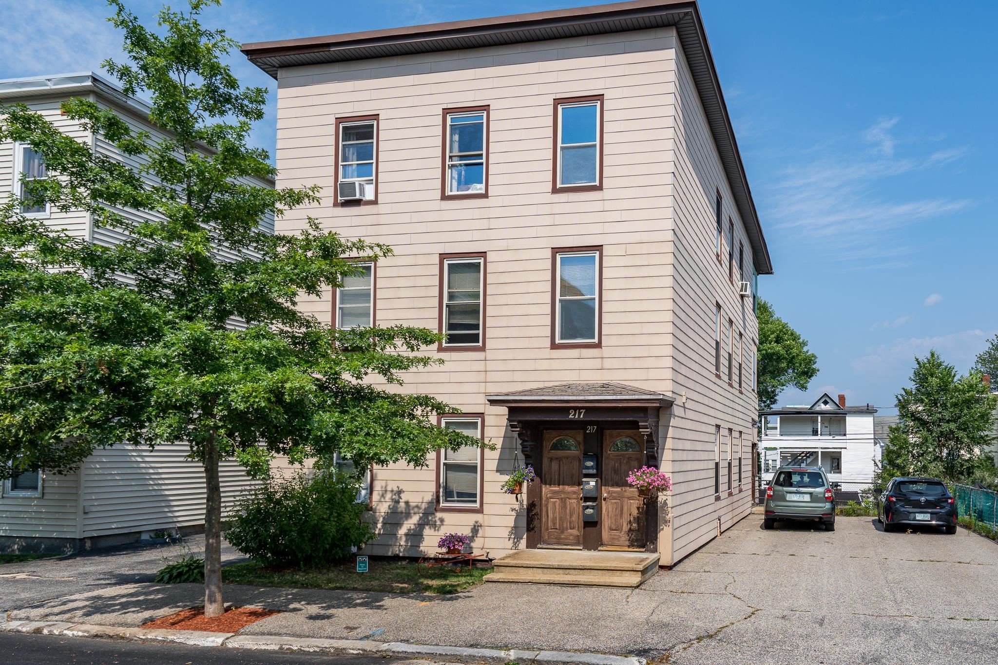 main property photo 31