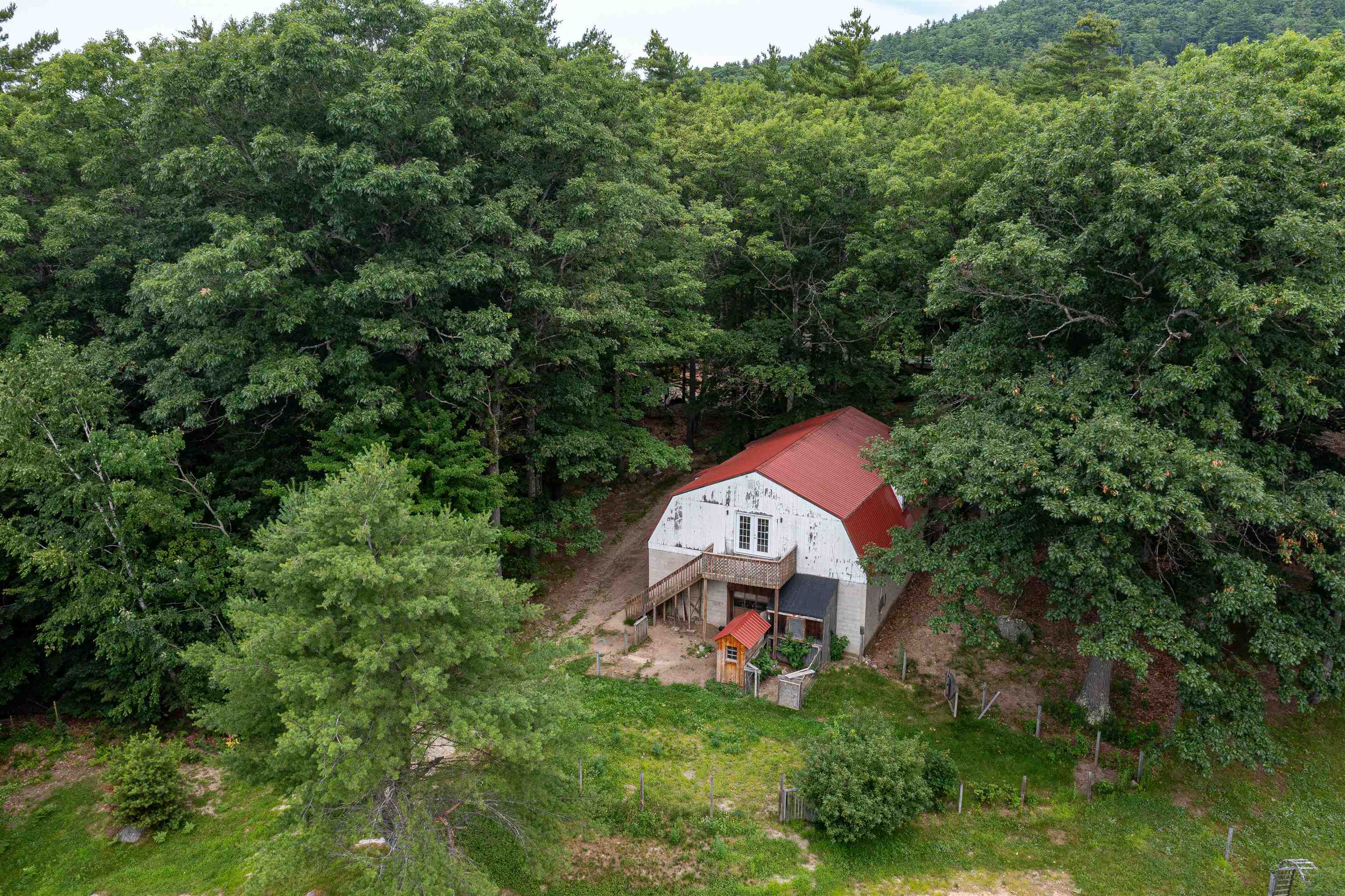 main property photo 7