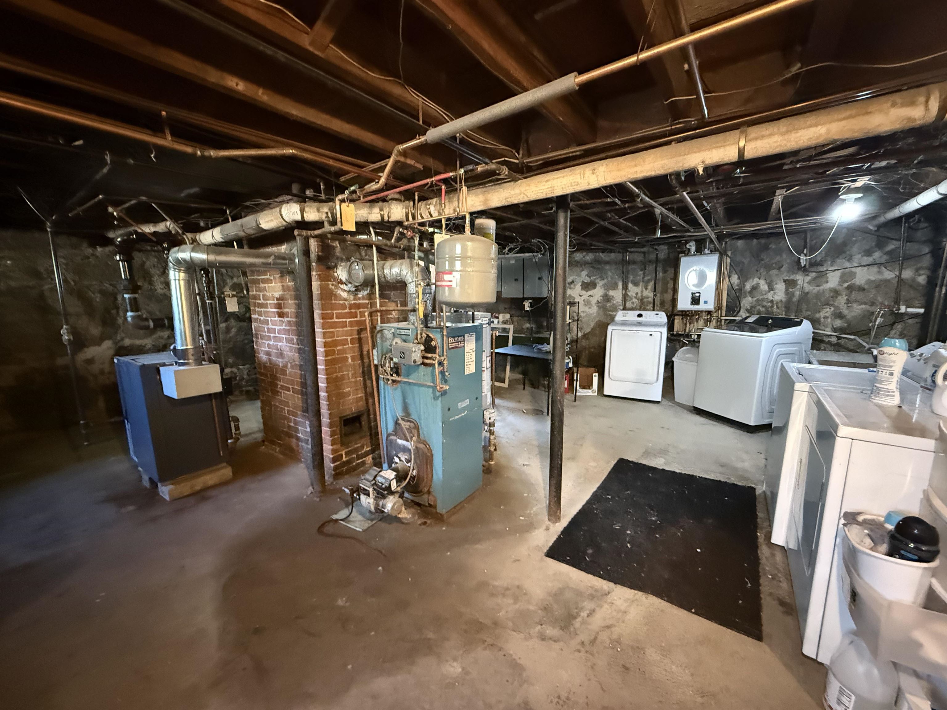main property photo 38