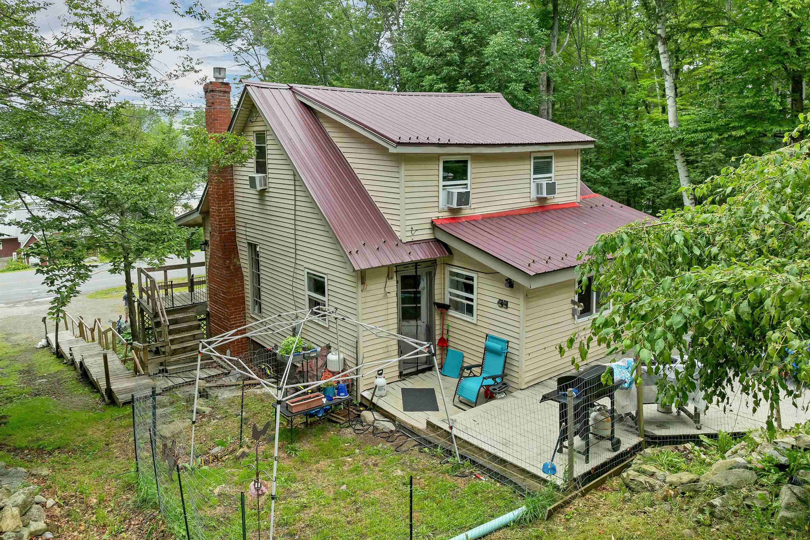 main property photo 29