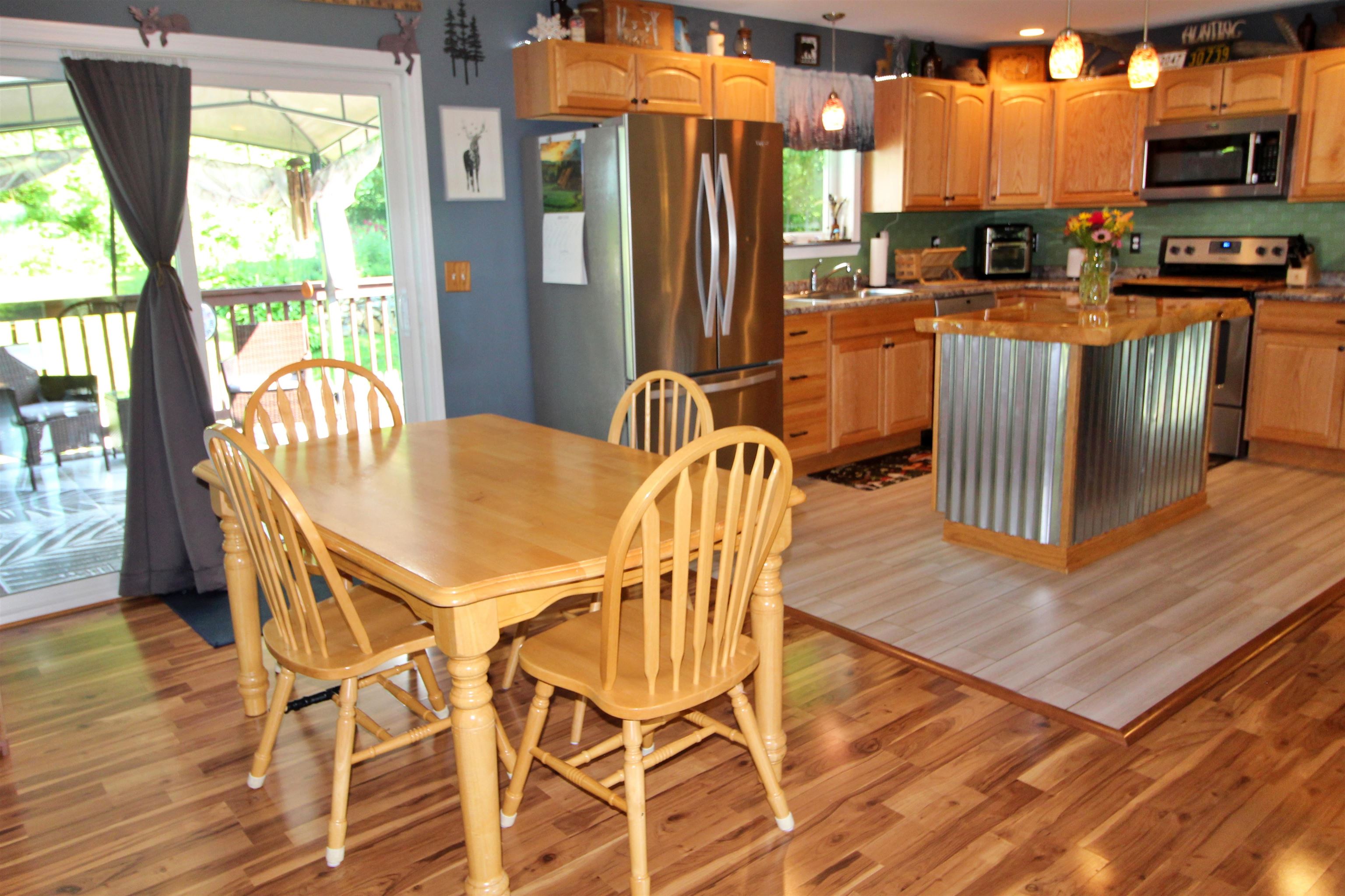 main property photo 23