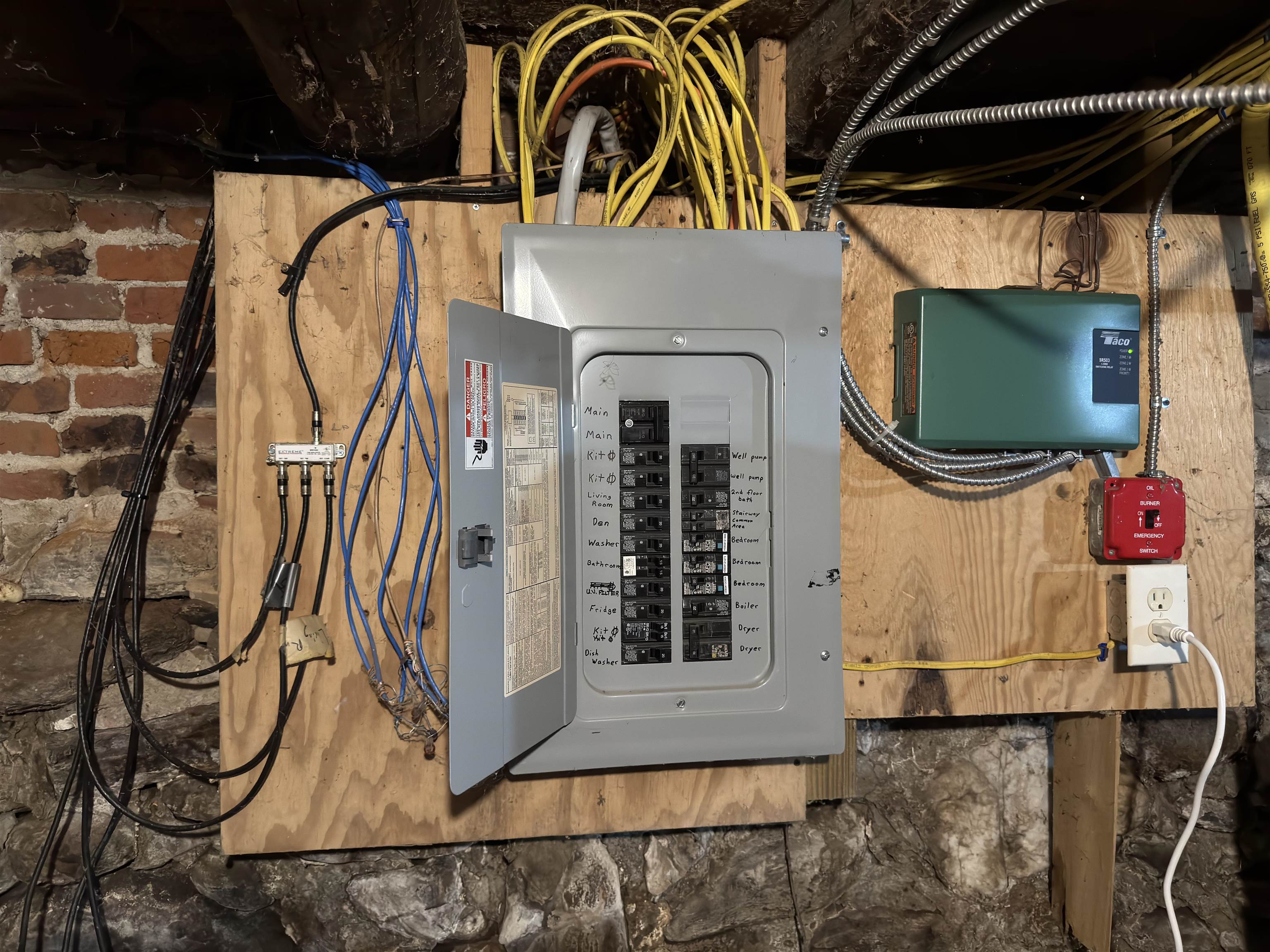 main property photo 28