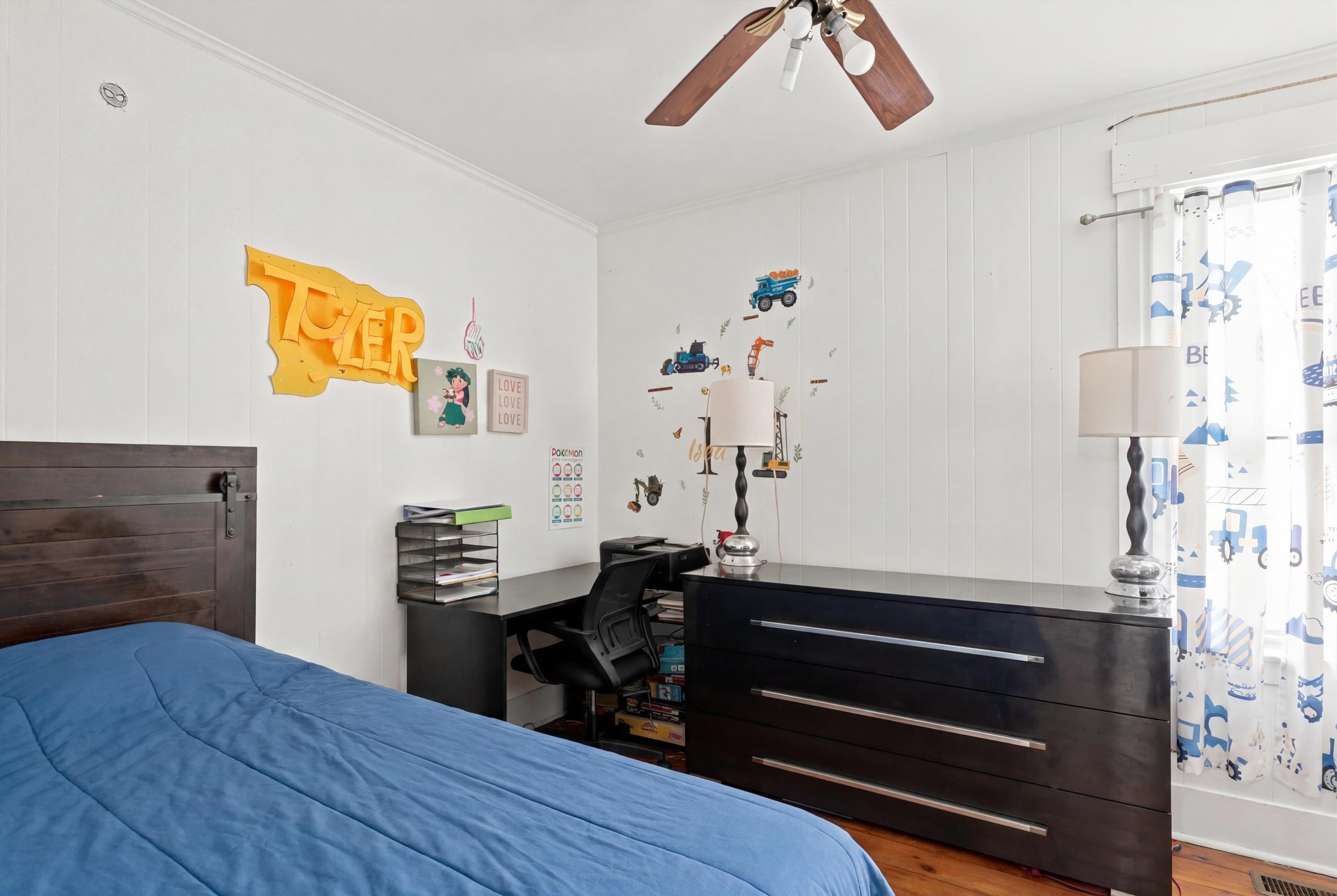 main property photo 4